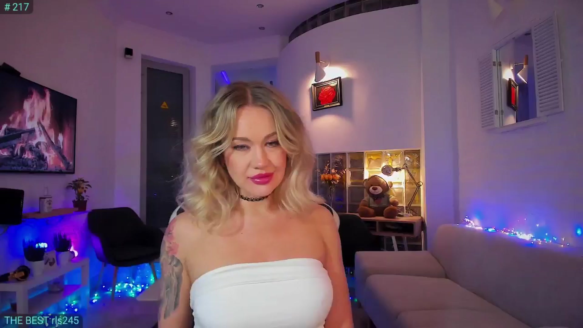 Gallery image thumbnail from AlexiAngel's myfreecams stream on, 11/24/2024, 07:00 image 7 of 20