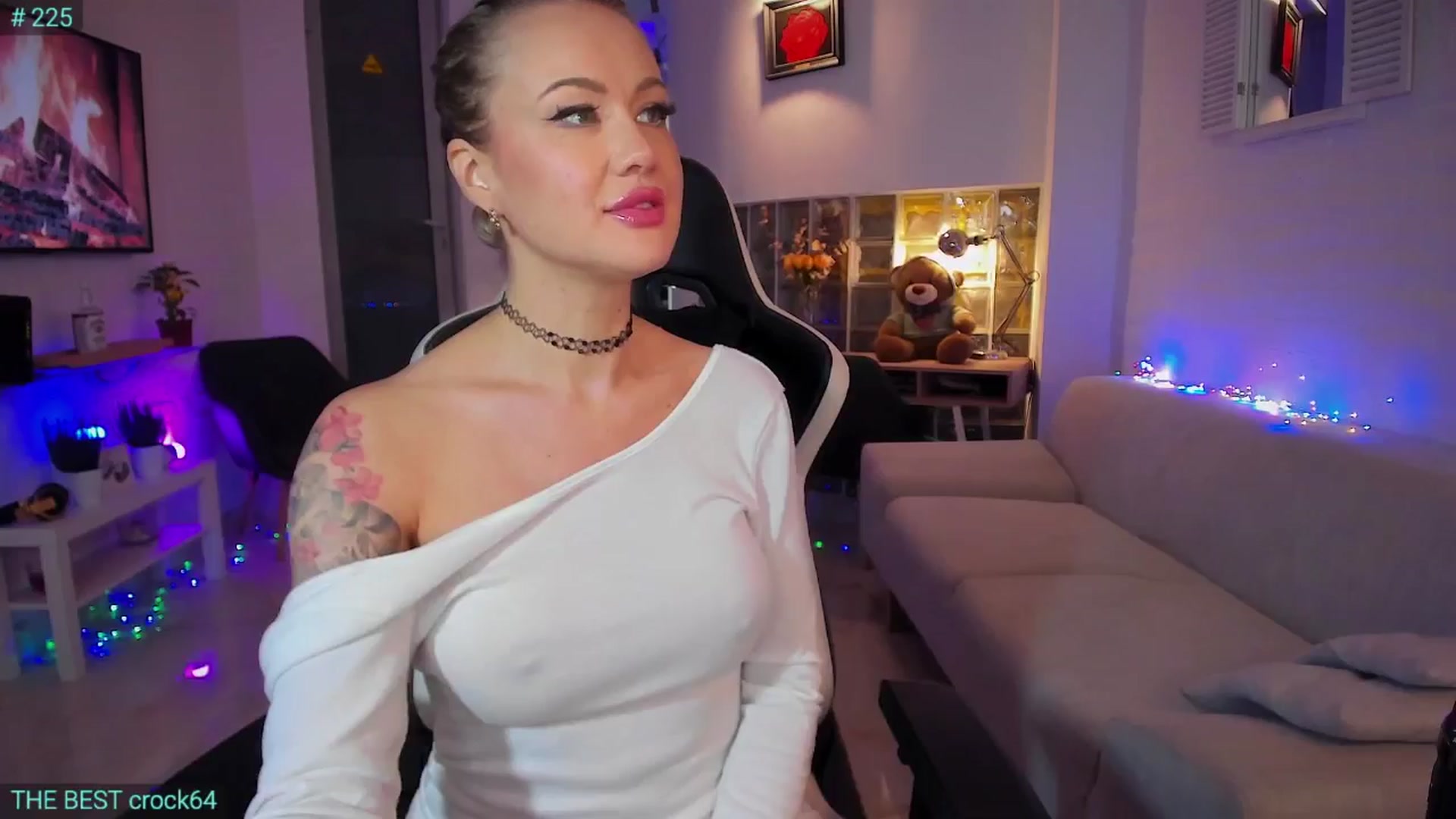 Gallery image thumbnail from AlexiAngel's myfreecams stream on, 11/26/2024, 05:44 image 18 of 20