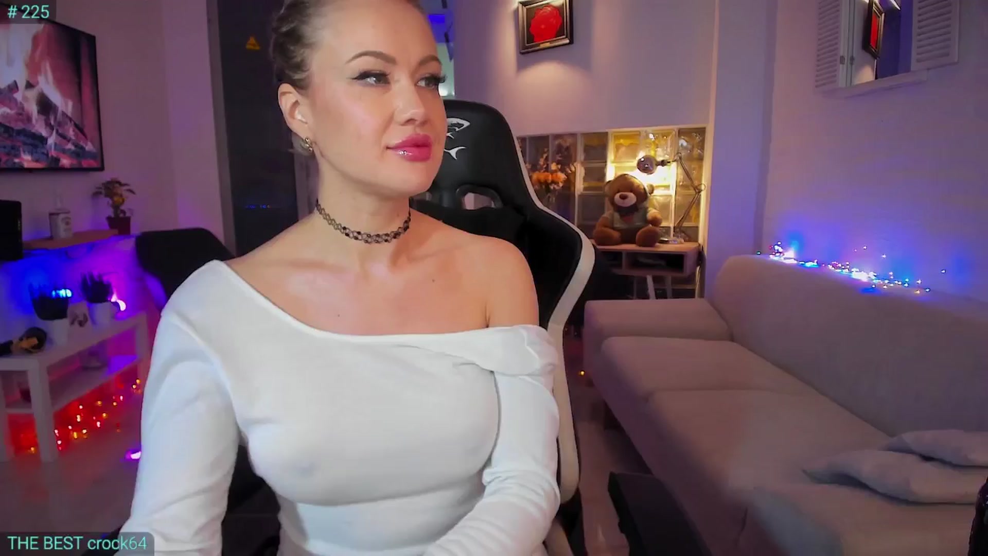 Gallery image thumbnail from AlexiAngel's myfreecams stream on, 11/26/2024, 05:44 image 19 of 20