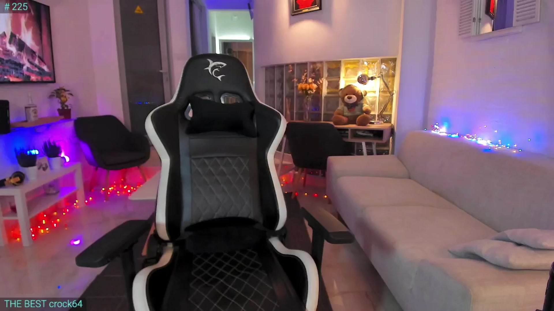 Gallery image thumbnail from AlexiAngel's myfreecams stream on, 11/26/2024, 05:44 image 16 of 20