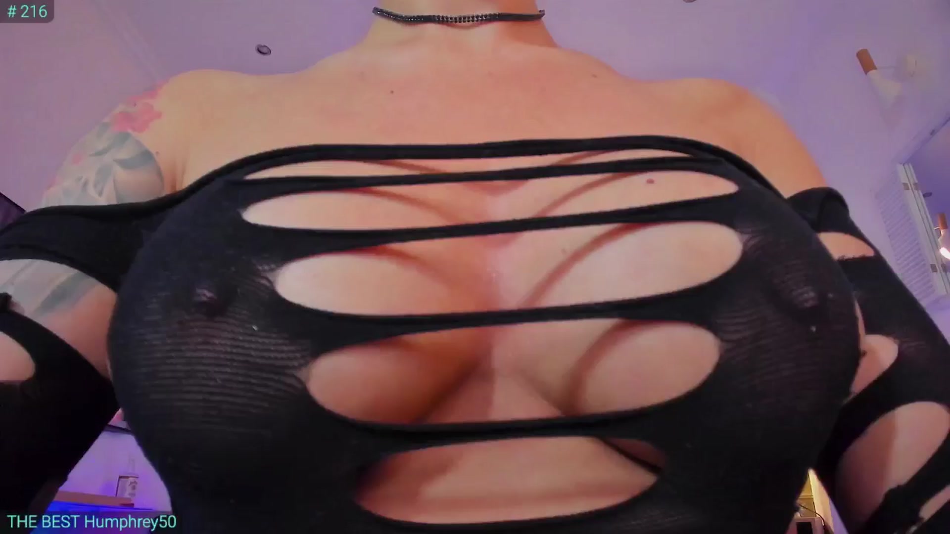 Gallery image thumbnail from AlexiAngel's myfreecams stream on, 11/27/2024, 17:10 image 18 of 20