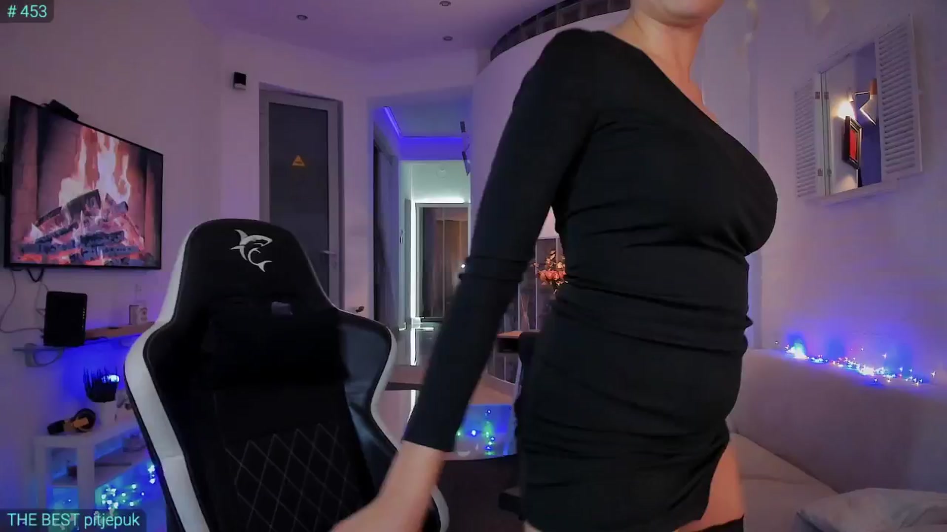 Gallery image thumbnail from AlexiAngel's myfreecams stream on, 12/05/2024, 18:52 image 14 of 20