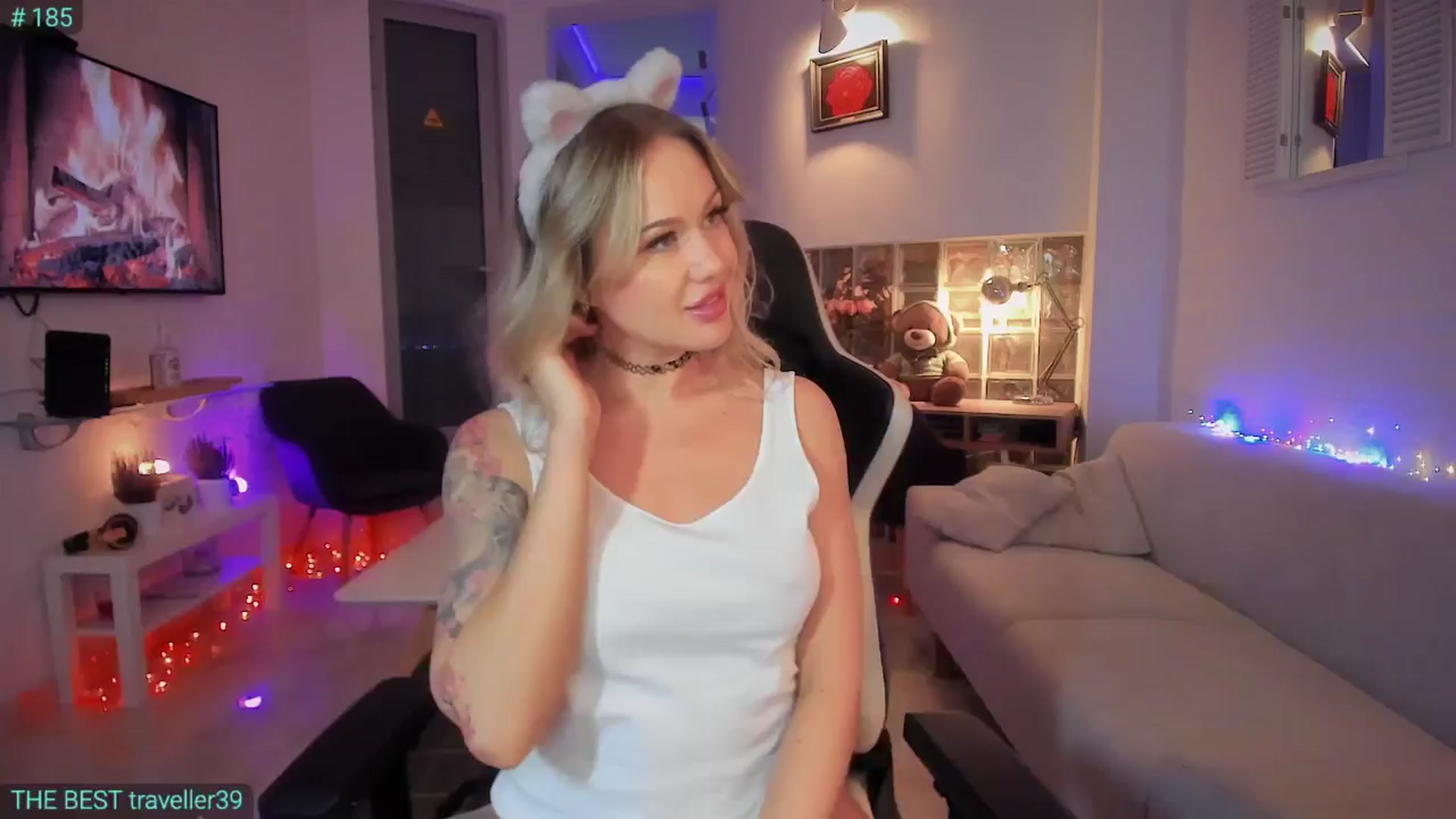 Gallery image thumbnail from AlexiAngel's myfreecams stream on, 12/12/2024, 19:14 image 17 of 20
