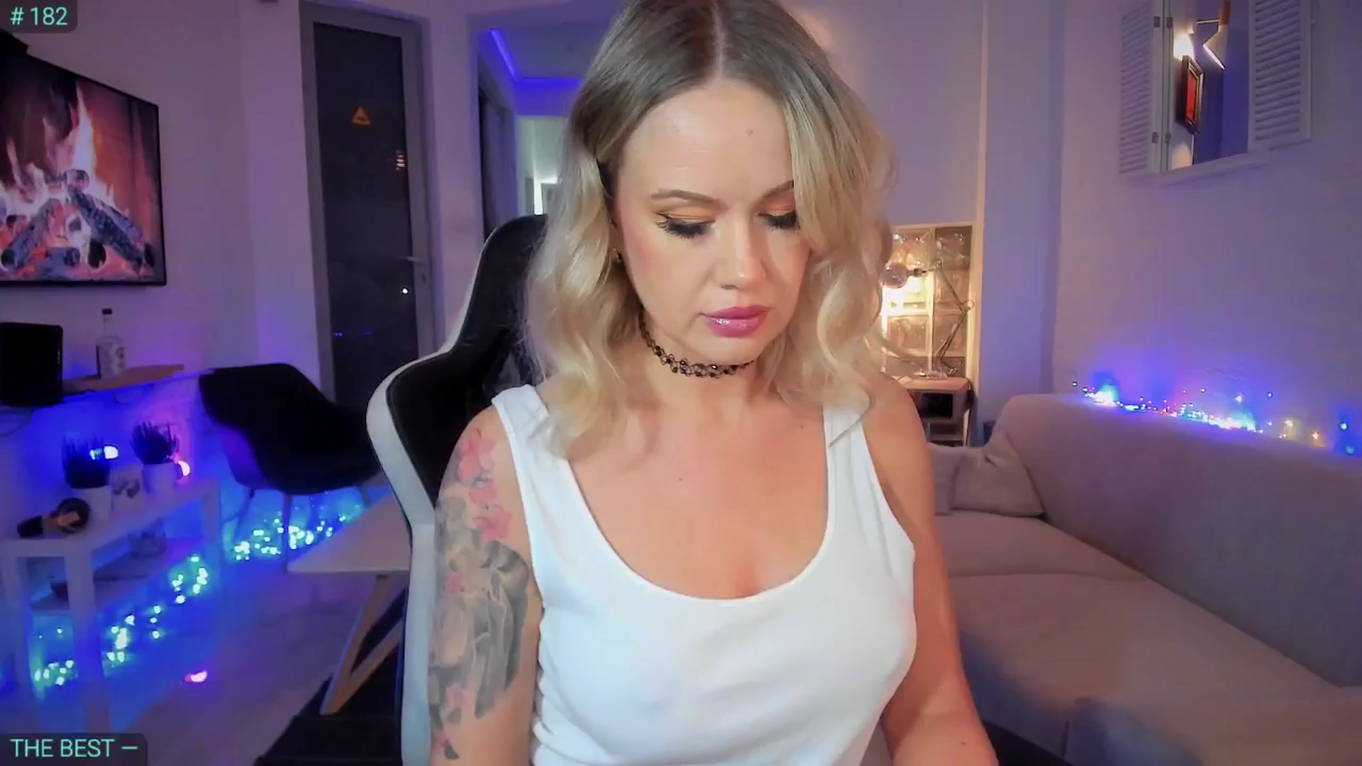 Gallery image thumbnail from AlexiAngel's myfreecams stream on, 12/14/2024, 16:48 image 16 of 20