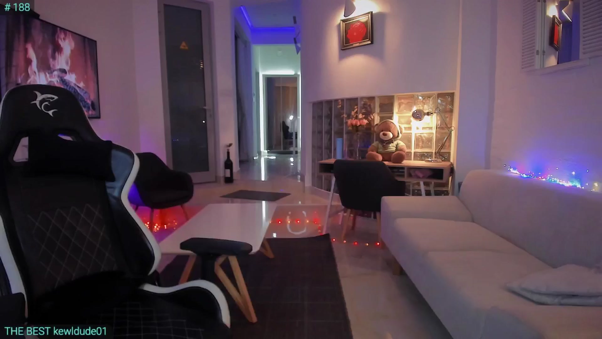 Gallery image thumbnail from AlexiAngel's myfreecams stream on, 12/16/2024, 06:43 image 3 of 20
