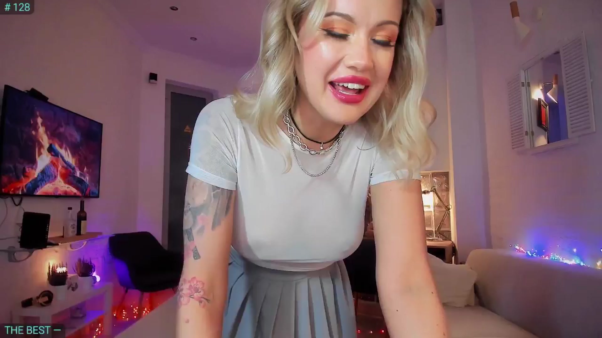 Gallery image thumbnail from AlexiAngel's myfreecams stream on, 12/22/2024, 17:14 image 2 of 20