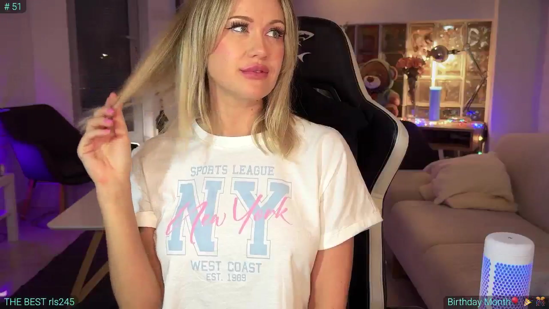 Gallery image thumbnail from AlexiAngel's myfreecams stream on, 01/24/2025, 19:05 image 17 of 20