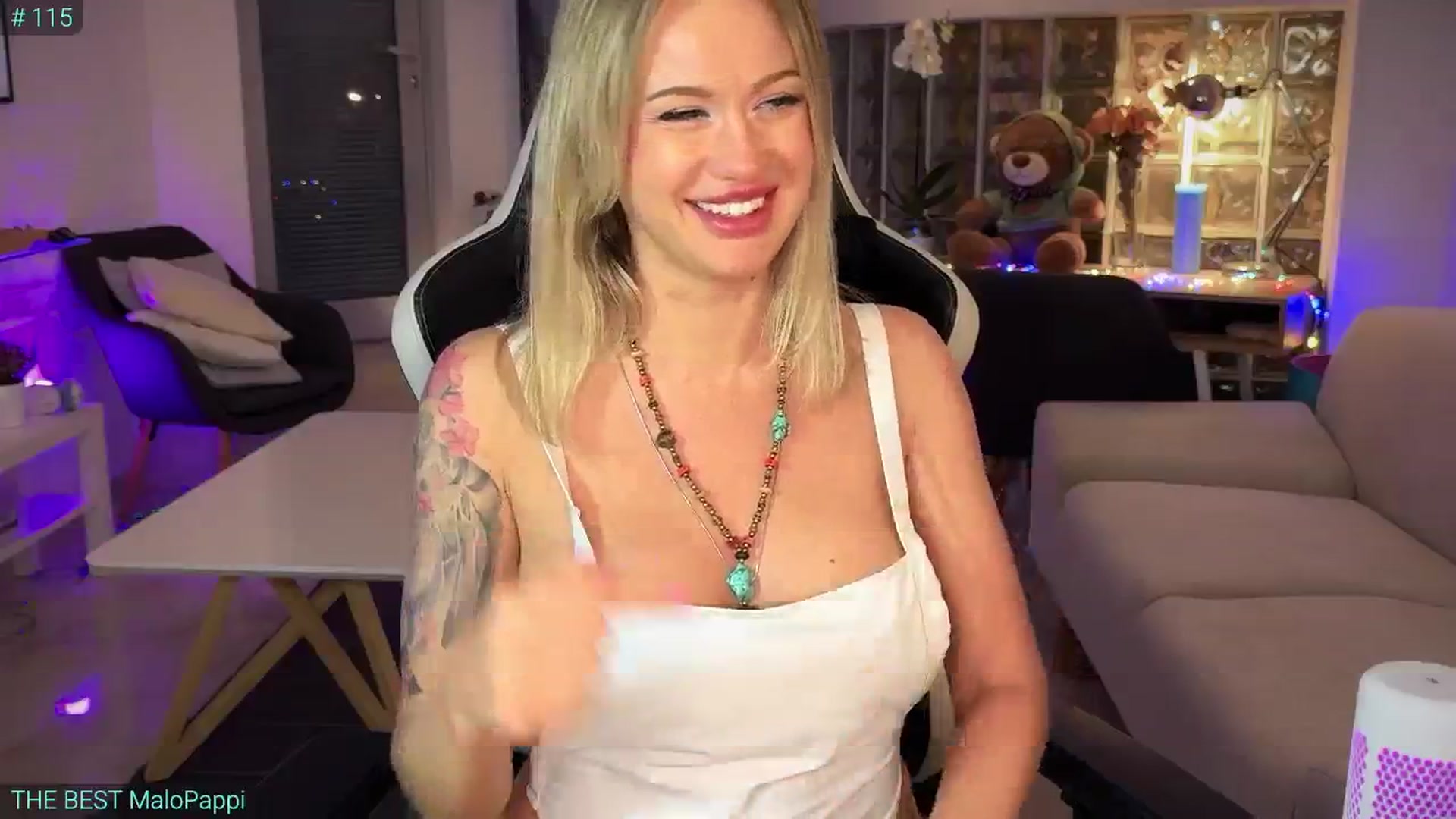 Gallery image thumbnail from AlexiAngel's myfreecams stream on, 02/09/2025, 19:48 image 18 of 20