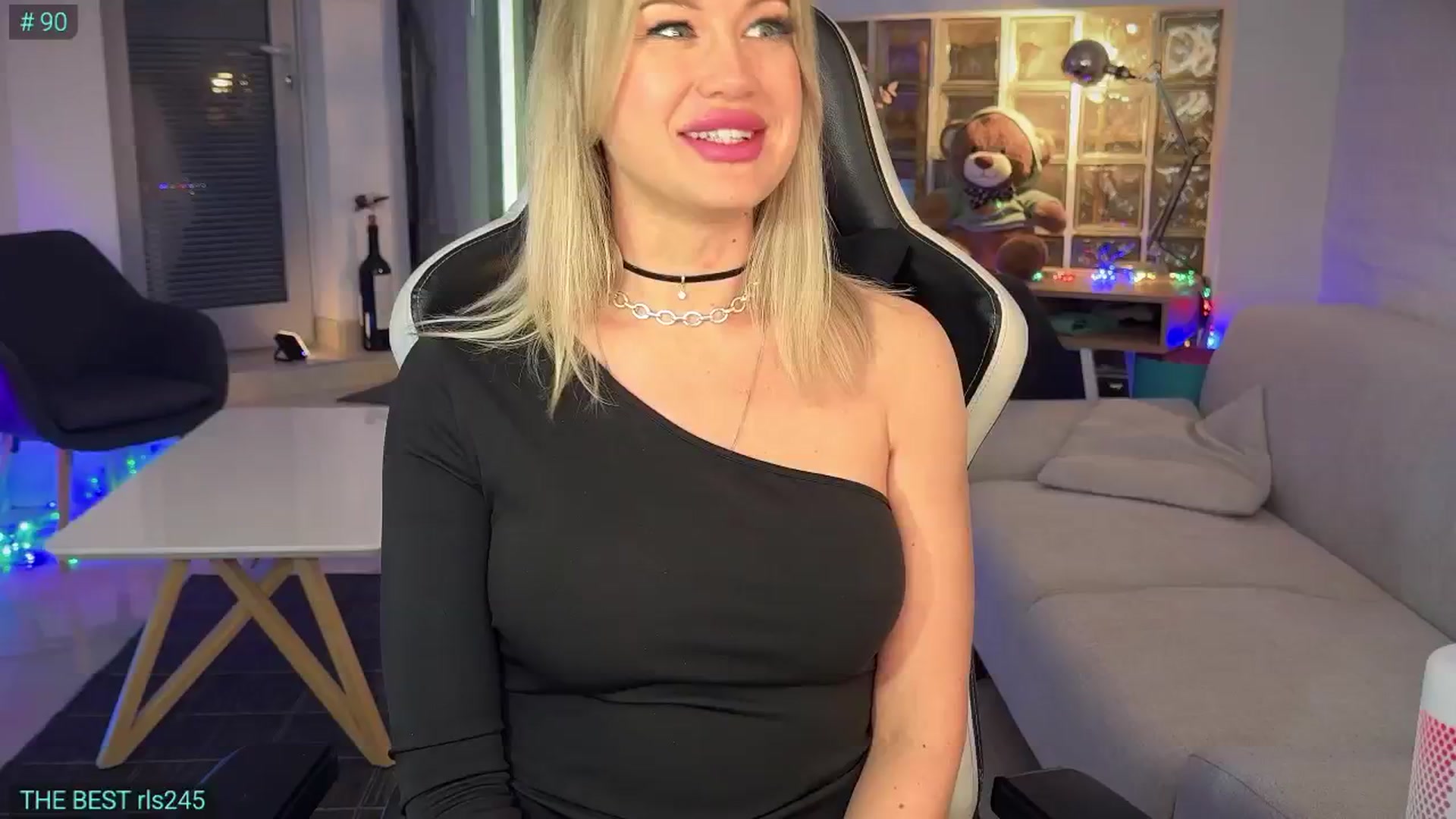Gallery image thumbnail from AlexiAngel's myfreecams stream on, 02/17/2025, 08:44 image 12 of 20