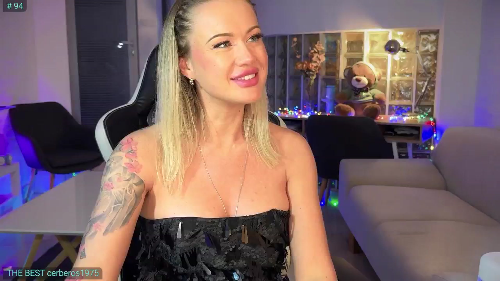 Gallery image thumbnail from AlexiAngel's myfreecams stream on, 02/26/2025, 19:12 image 3 of 20