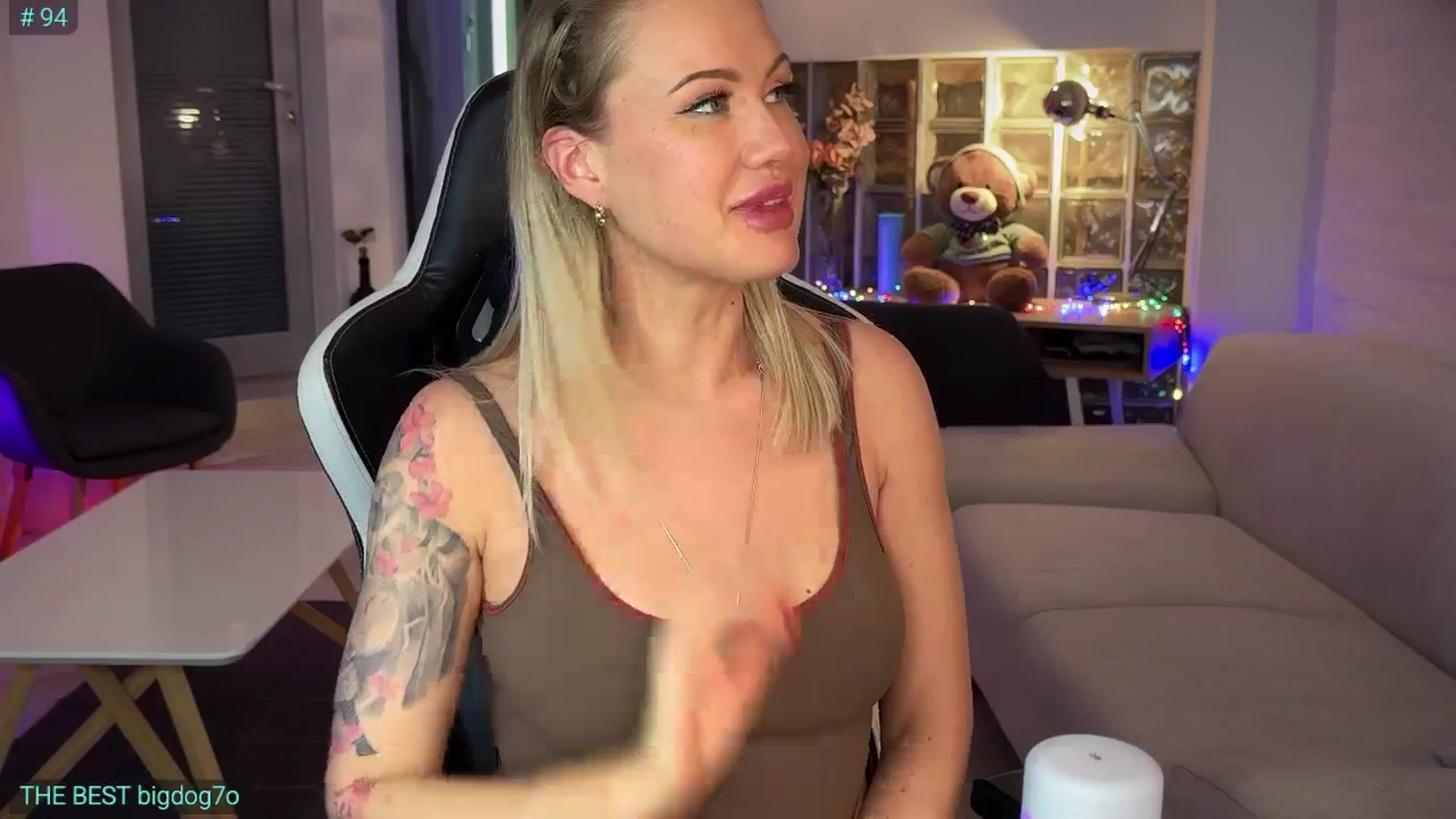Gallery image thumbnail from AlexiAngel's myfreecams stream on, 02/28/2025, 09:00 image 14 of 20