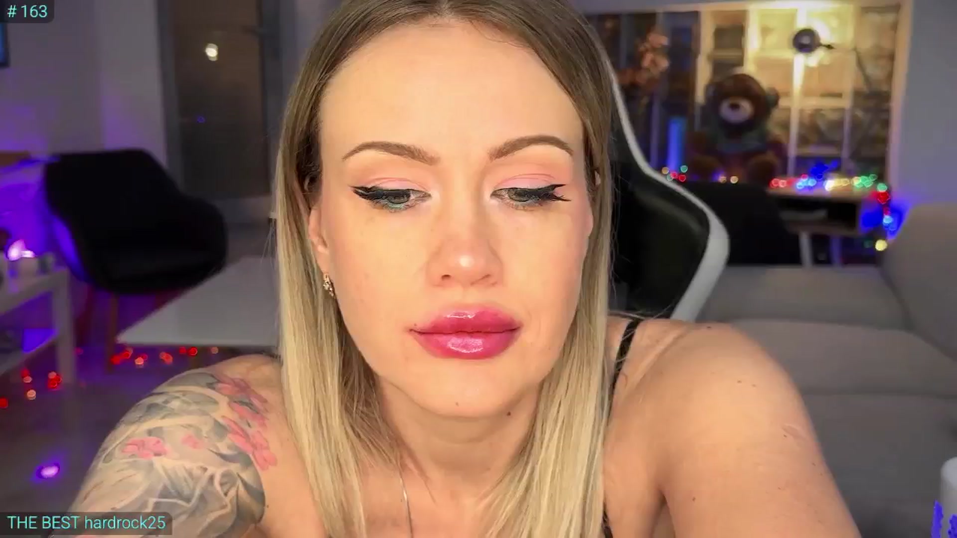 Gallery image thumbnail from AlexiAngel's myfreecams stream on, 03/02/2025, 07:37 image 16 of 20