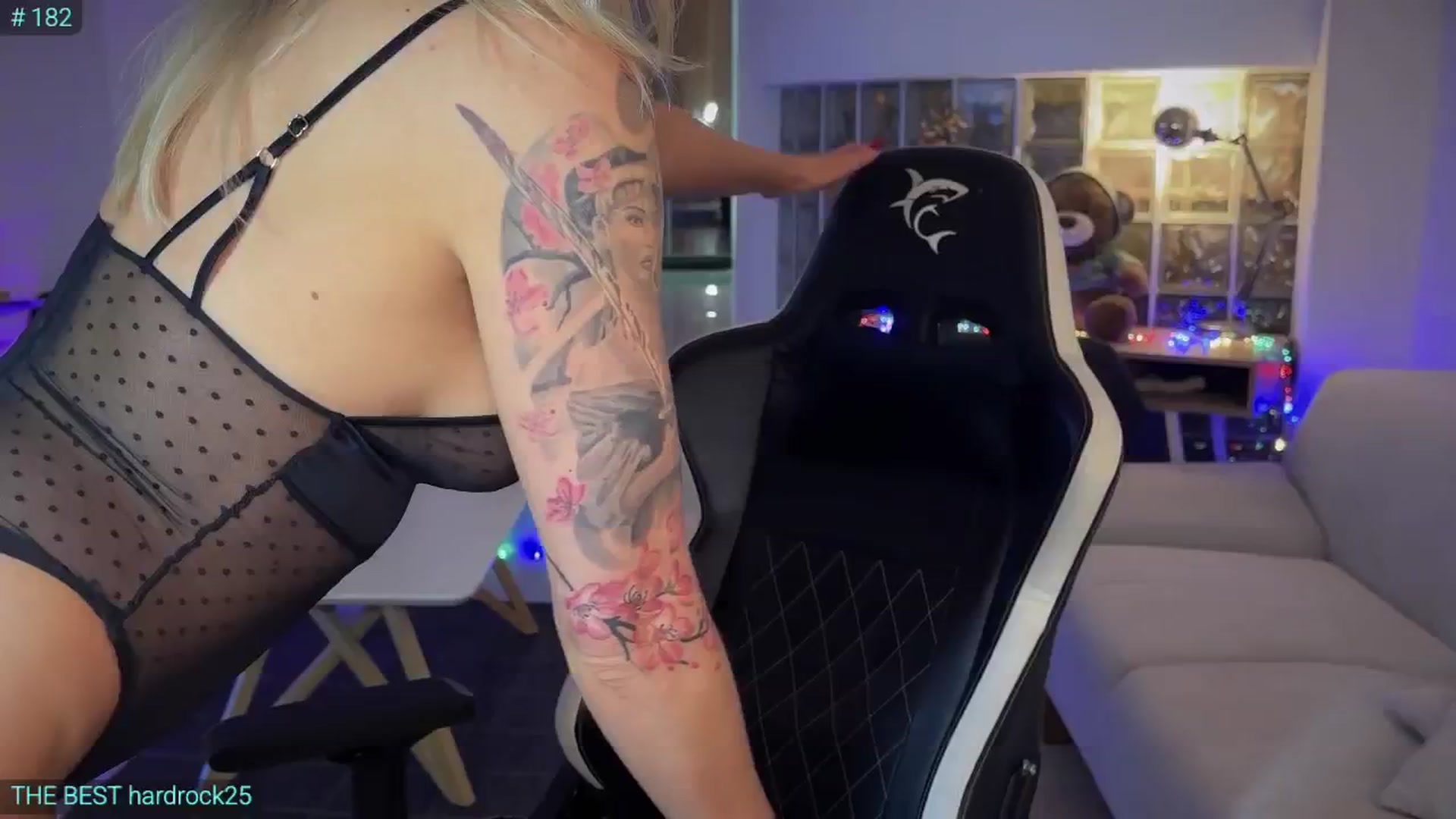 Gallery image thumbnail from AlexiAngel's myfreecams stream on, 03/02/2025, 19:41 image 11 of 20