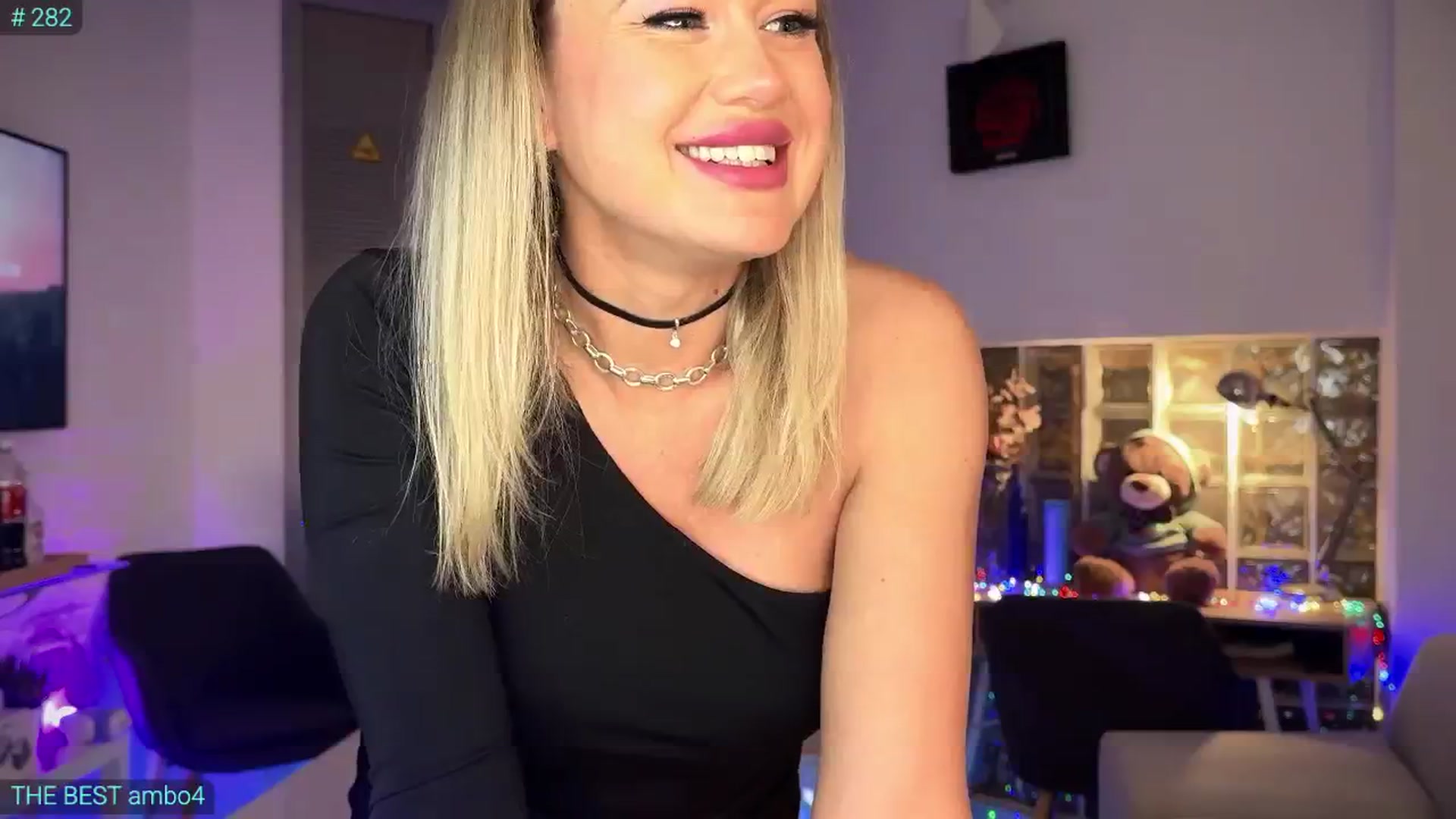 Gallery image thumbnail from AlexiAngel's myfreecams stream on, 03/05/2025, 19:52 image 16 of 20