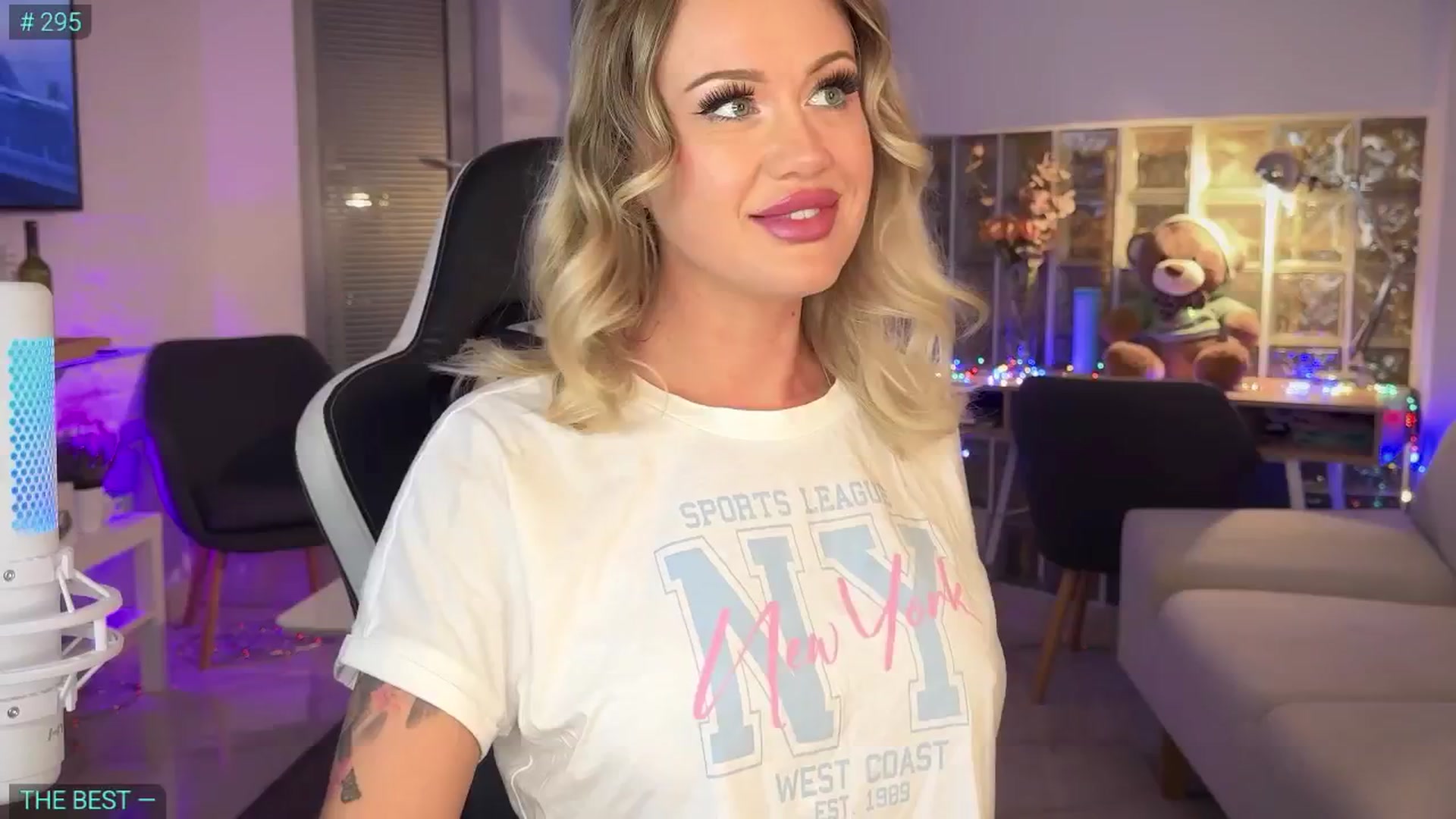Gallery image thumbnail from AlexiAngel's myfreecams stream on, 03/12/2025, 19:29 image 1 of 20