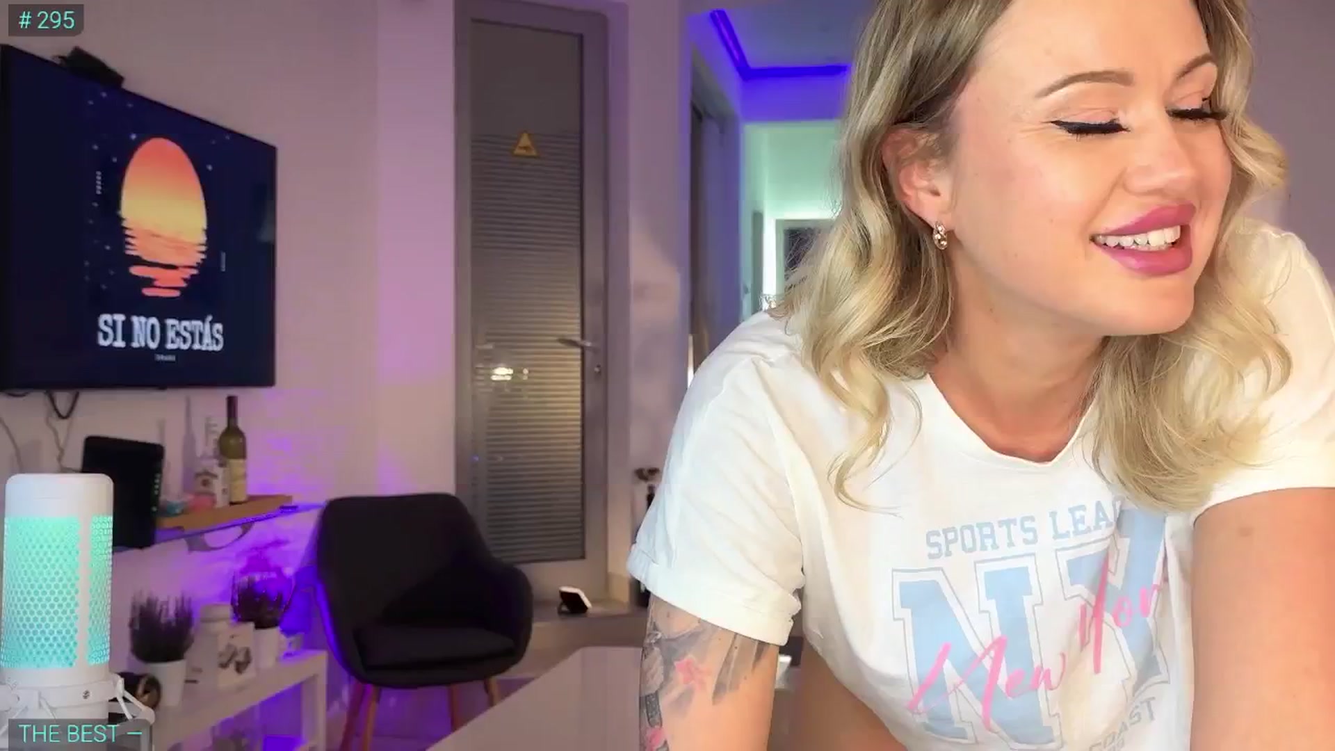 Gallery image thumbnail from AlexiAngel's myfreecams stream on, 03/12/2025, 19:29 image 3 of 20