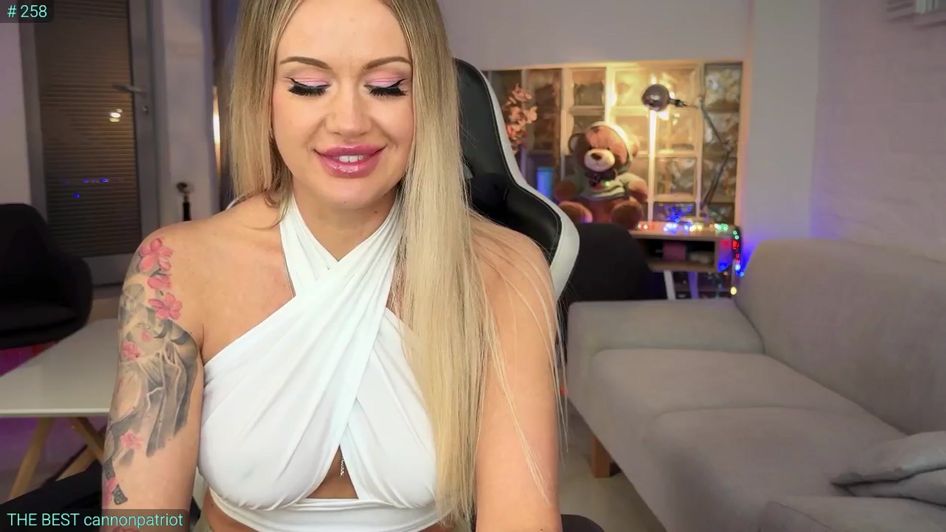 Gallery image thumbnail from AlexiAngel's myfreecams stream on, 03/21/2025, 07:31 image 19 of 20