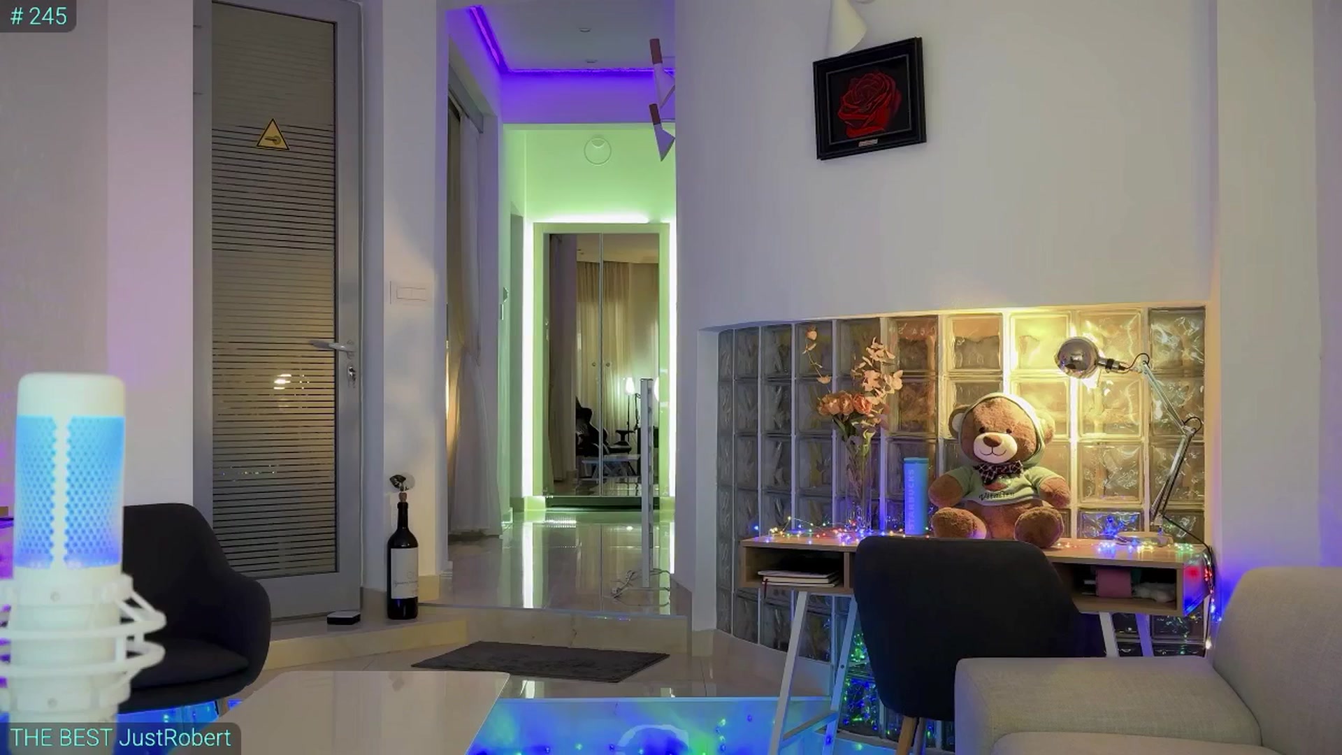 Gallery image thumbnail from AlexiAngel's myfreecams stream on, 03/22/2025, 07:23 image 2 of 20
