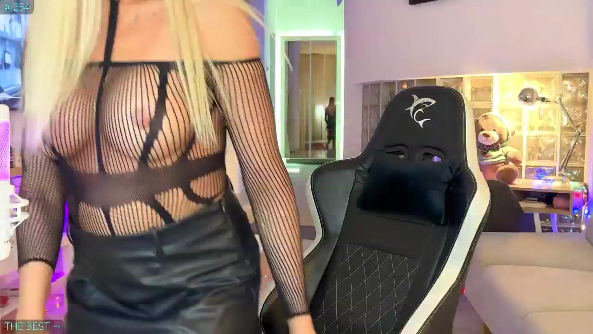 Gallery image thumbnail from AlexiAngel's myfreecams stream on, 03/22/2025, 16:28 image 1 of 20