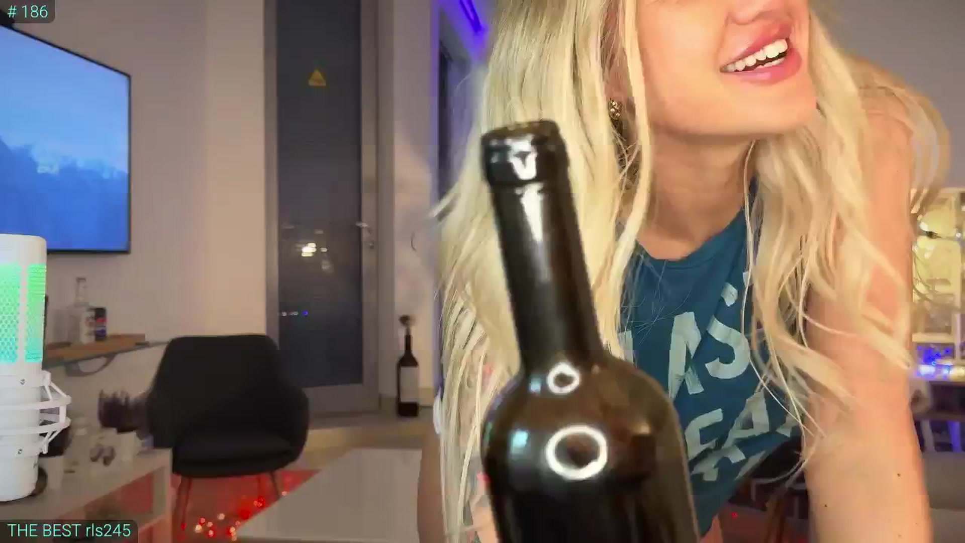 Gallery image thumbnail from AlexiAngel's myfreecams stream on, 03/23/2025, 19:01 image 9 of 20
