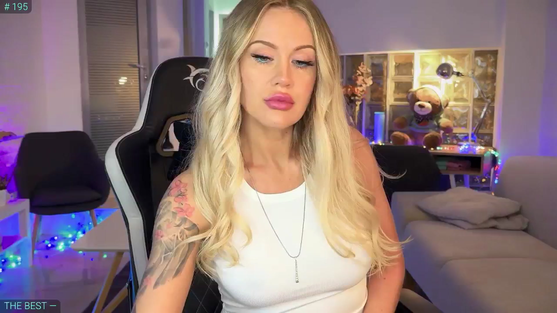 Gallery image thumbnail from AlexiAngel's myfreecams stream on, 03/26/2025, 19:42 image 1 of 20