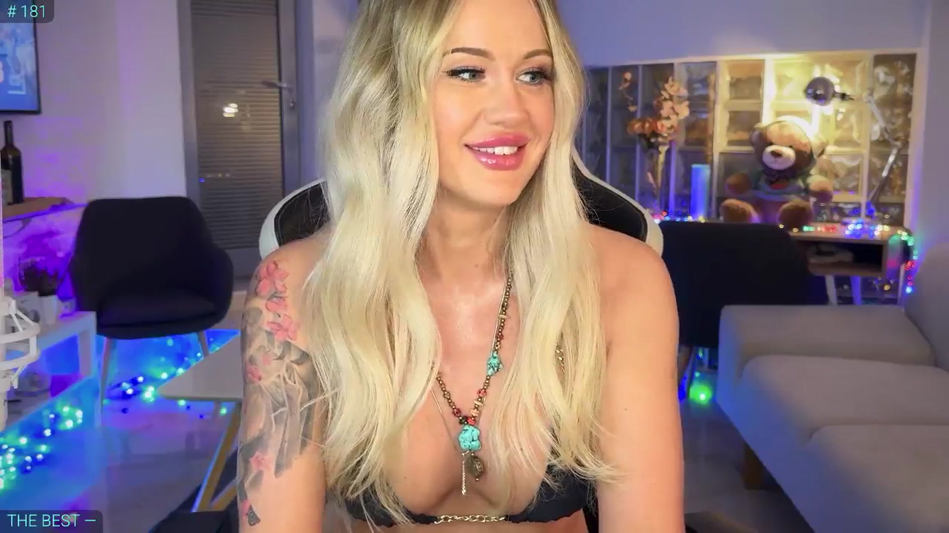 Gallery image thumbnail from AlexiAngel's myfreecams stream on, 03/28/2025, 17:17 image 20 of 20