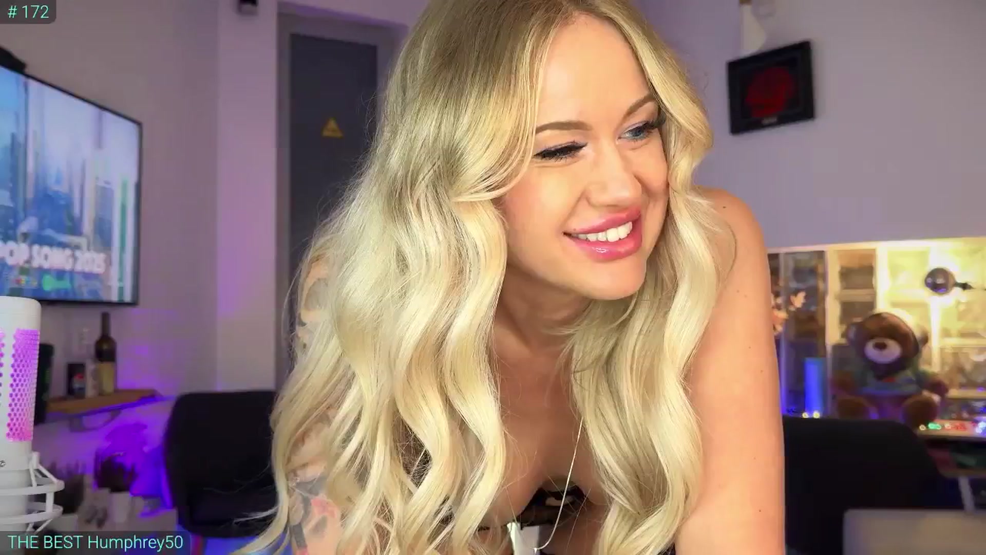 Gallery image thumbnail from AlexiAngel's myfreecams stream on, 03/30/2025, 16:09 image 19 of 20