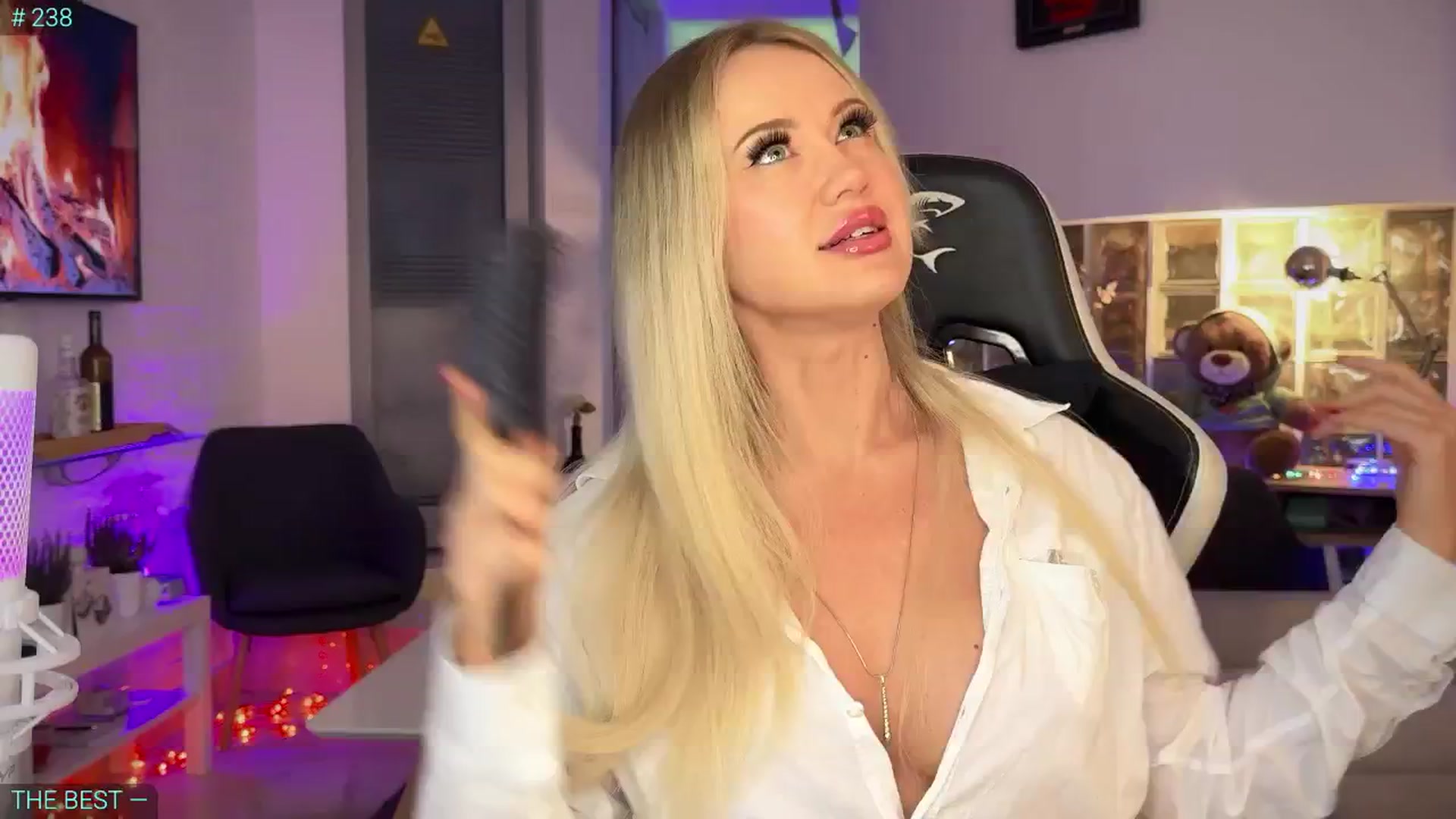 Gallery image thumbnail from AlexiAngel's myfreecams stream on, 04/08/2025, 07:27 image 1 of 20
