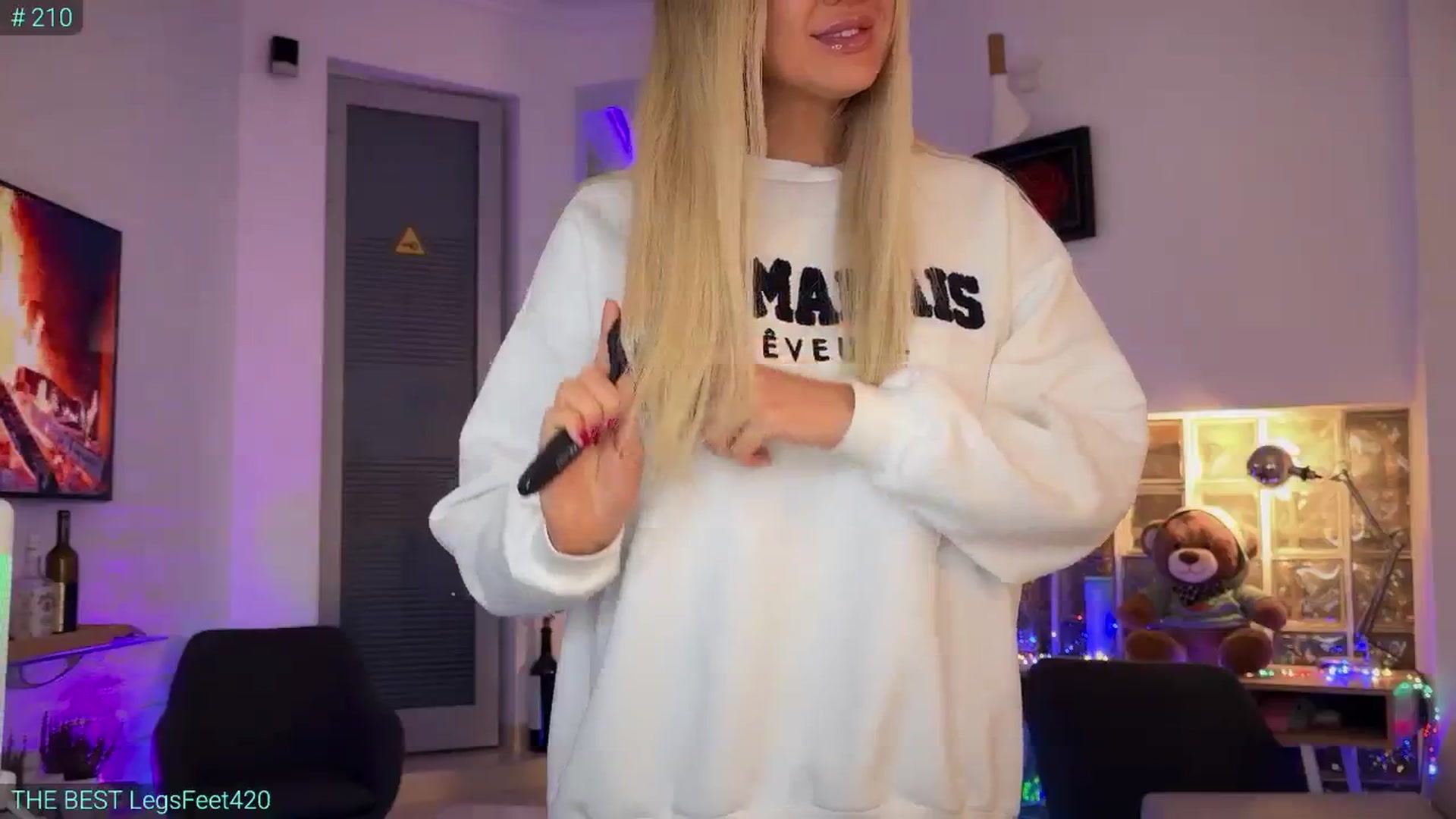 Gallery image thumbnail from AlexiAngel's myfreecams stream on, 04/11/2025, 04:37 image 18 of 20