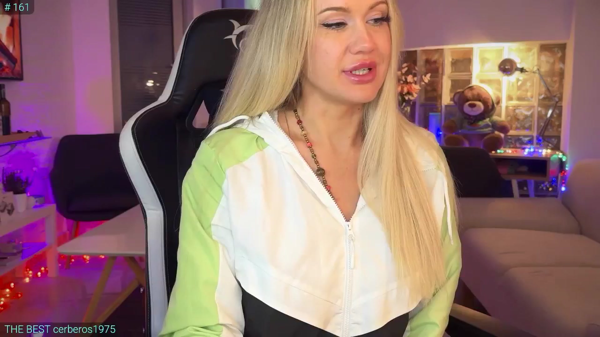 Gallery image thumbnail from AlexiAngel's myfreecams stream on, 04/11/2025, 18:33 image 15 of 20