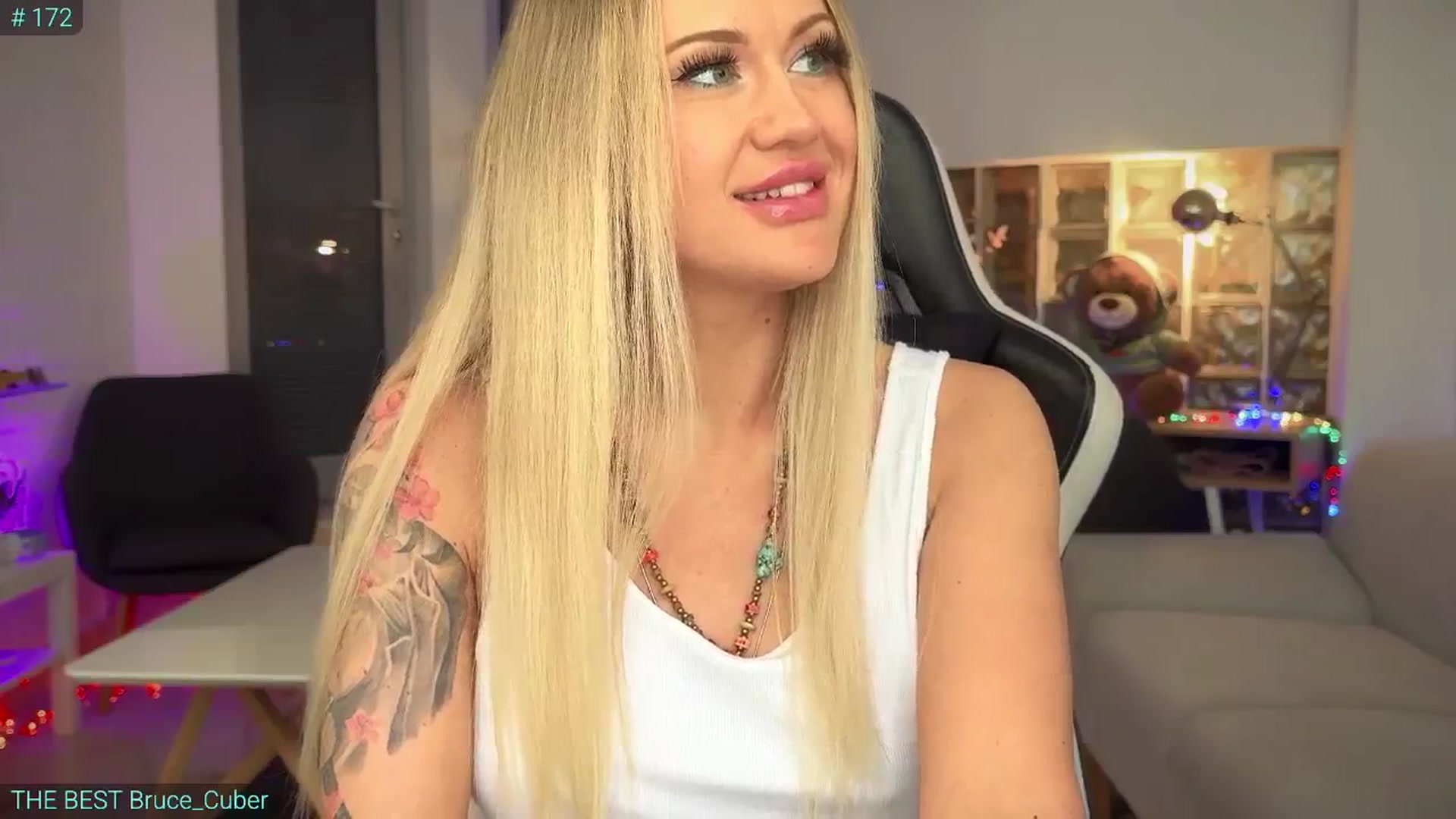 Gallery image thumbnail from AlexiAngel's myfreecams stream on, 04/12/2025, 07:42 image 14 of 20