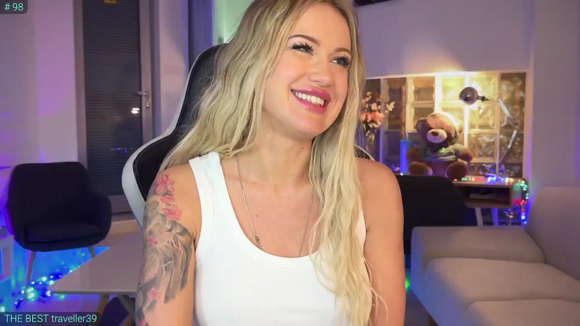 Gallery image thumbnail from AlexiAngel's myfreecams stream on, 04/19/2025, 18:22 image 17 of 20
