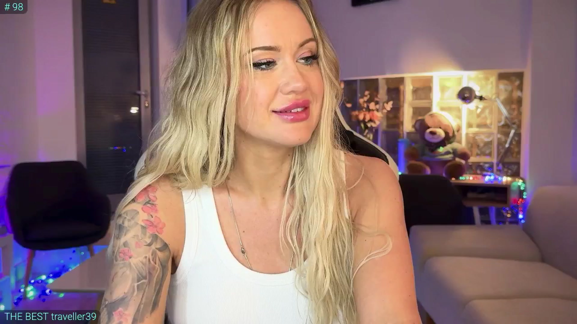 Gallery image thumbnail from AlexiAngel's myfreecams stream on, 04/19/2025, 18:22 image 11 of 20