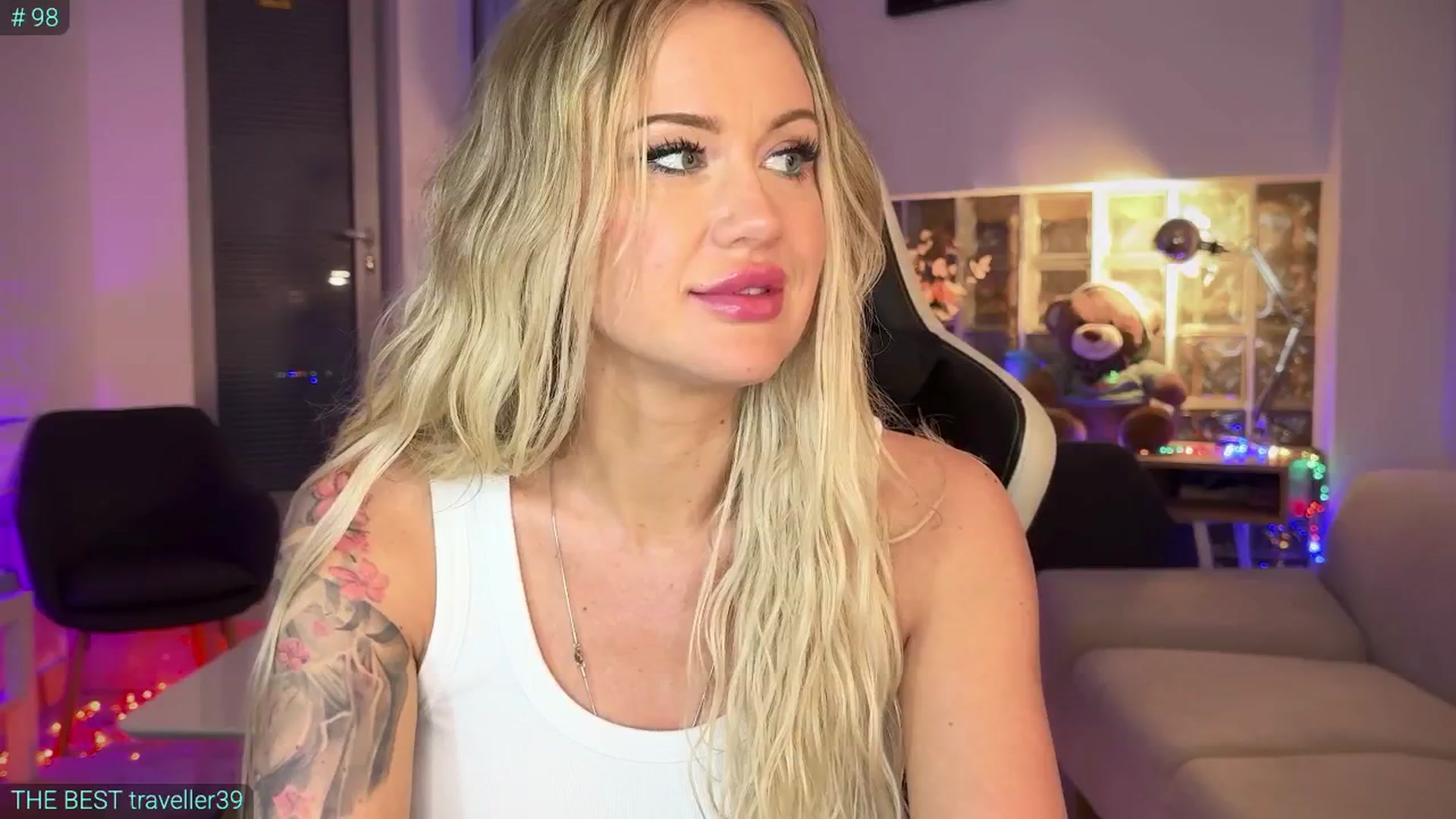 Gallery image thumbnail from AlexiAngel's myfreecams stream on, 04/19/2025, 18:22 image 12 of 20