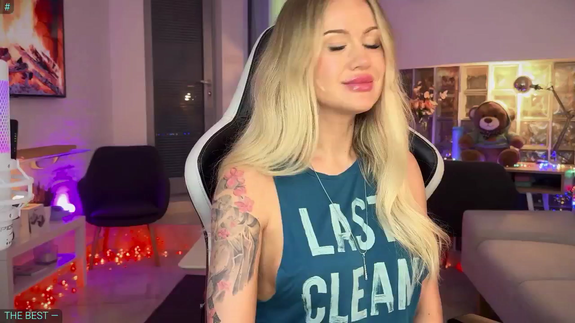 Gallery image thumbnail from AlexiAngel's myfreecams stream on, 05/01/2025, 16:47 image 3 of 20