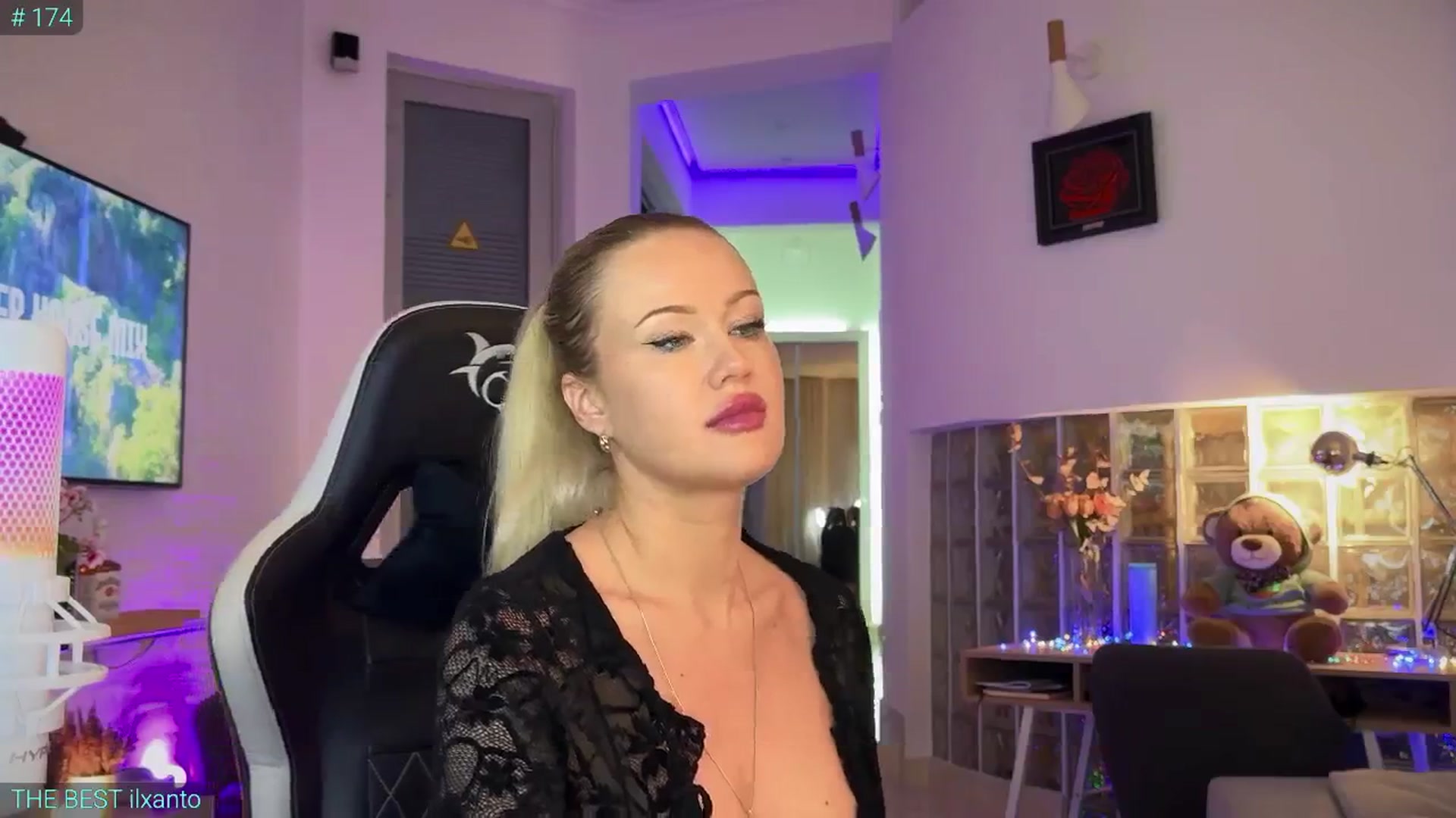 Gallery image thumbnail from AlexiAngel's myfreecams stream on, 05/08/2025, 16:37 image 16 of 20