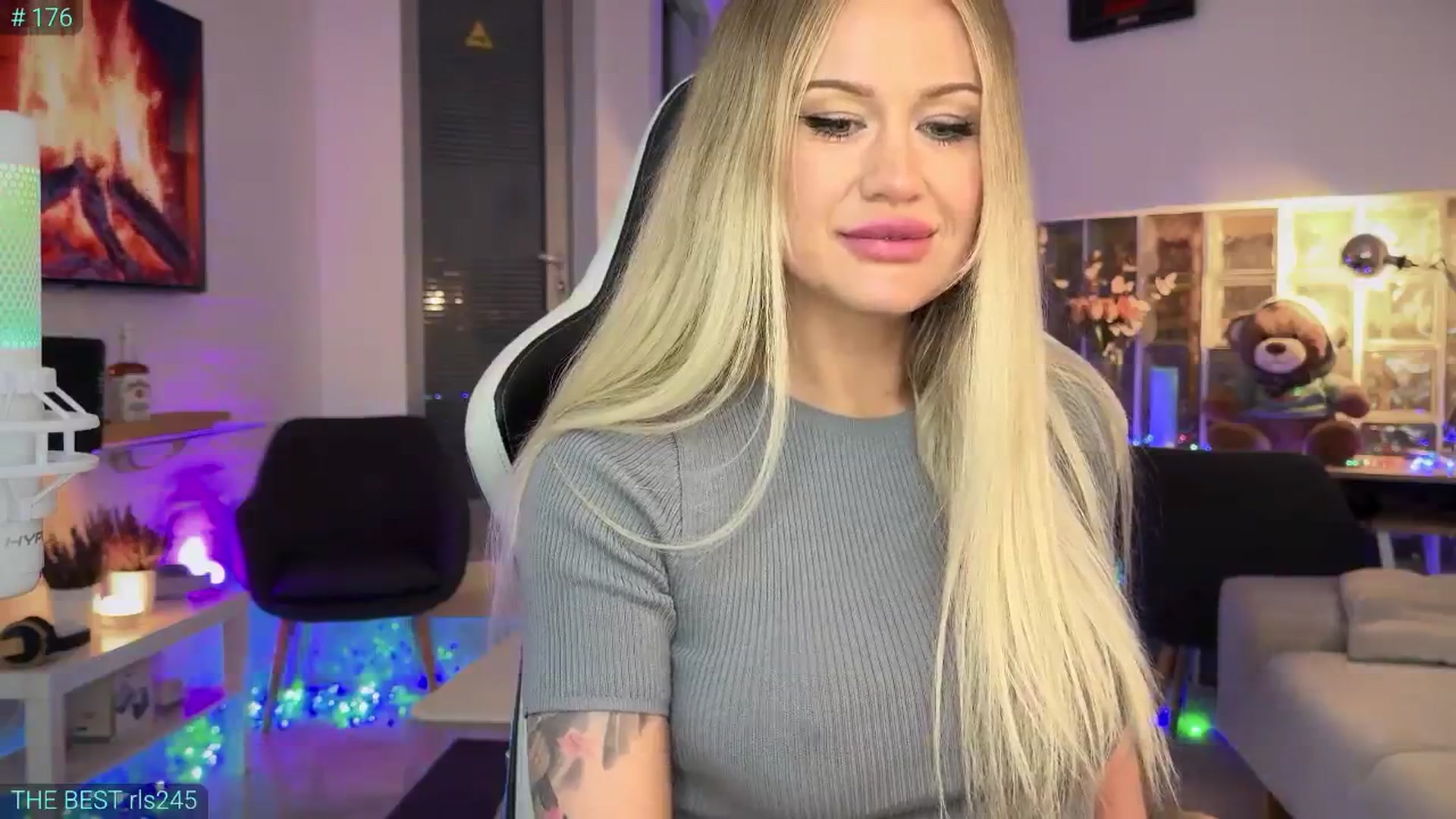 Gallery image thumbnail from AlexiAngel's myfreecams stream on, 05/09/2025, 16:42 image 15 of 20