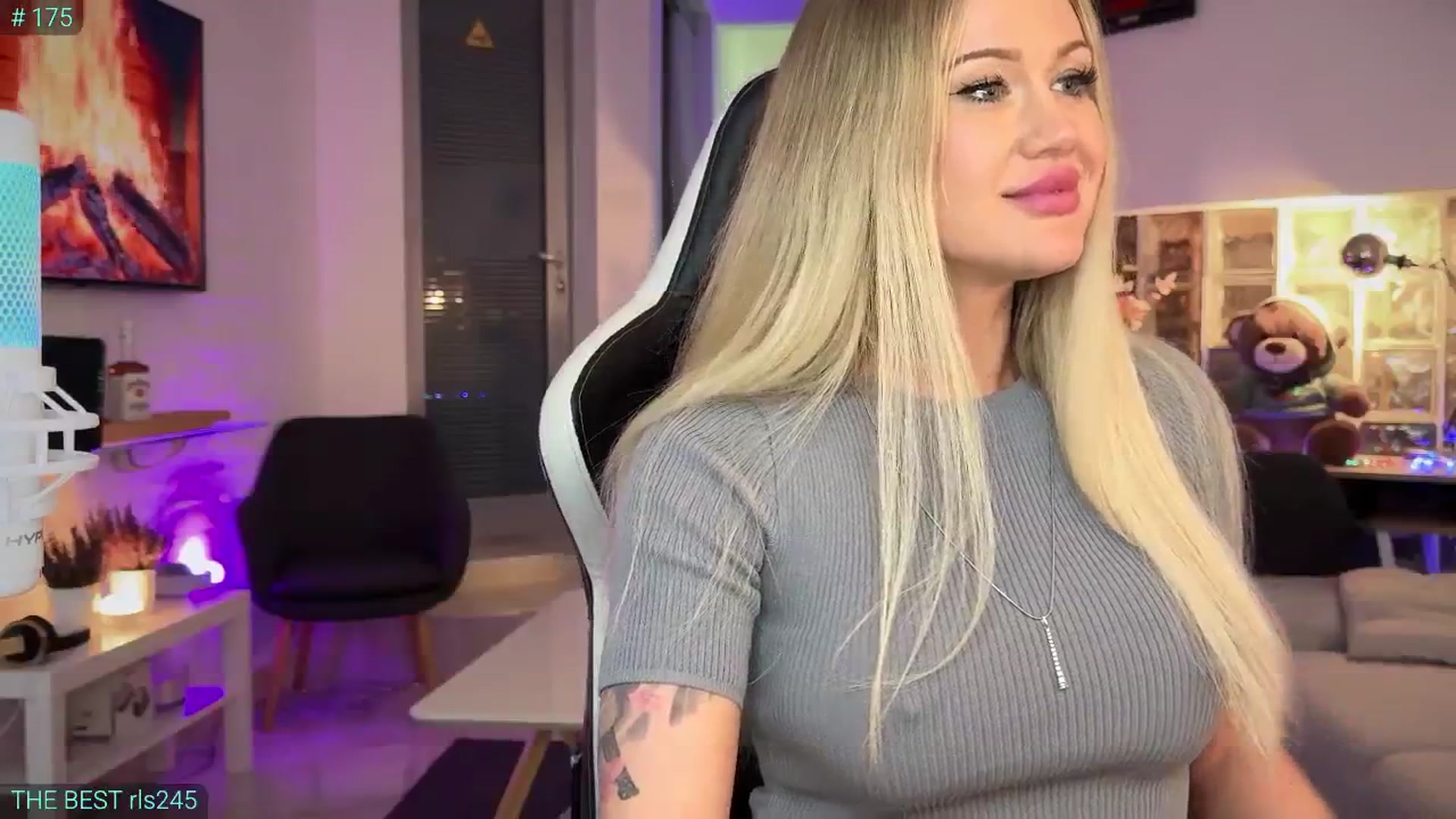 Gallery image thumbnail from AlexiAngel's myfreecams stream on, 05/09/2025, 16:42 image 16 of 20