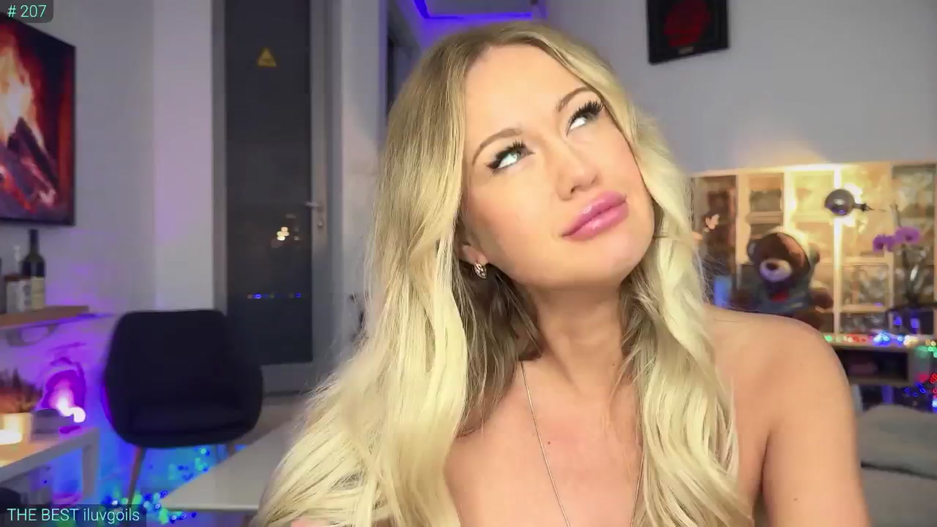 Gallery image thumbnail from AlexiAngel's myfreecams stream on, 05/18/2025, 07:52 image 12 of 20