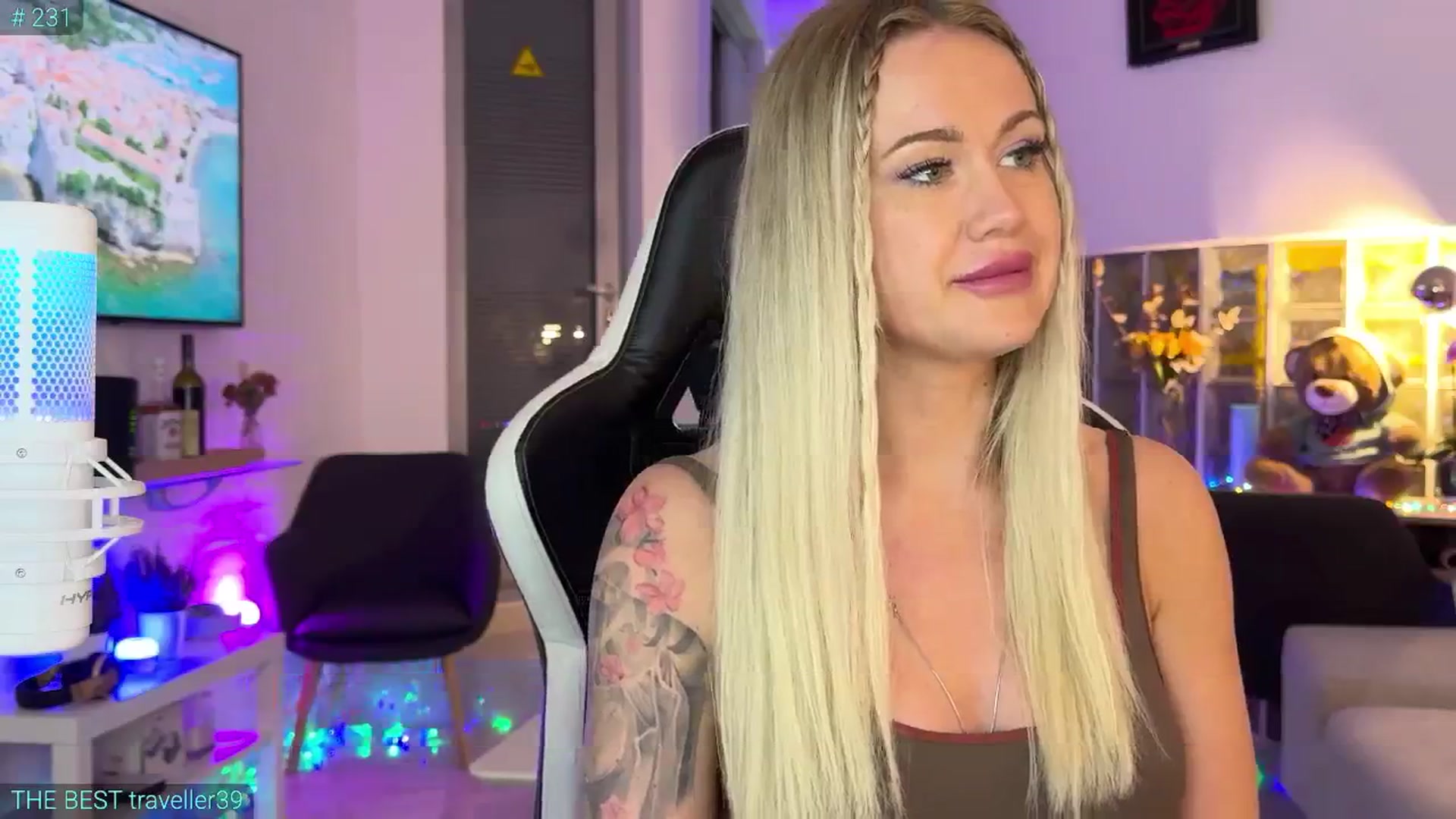Gallery image thumbnail from AlexiAngel's myfreecams stream on, 05/30/2025, 18:30 image 18 of 20