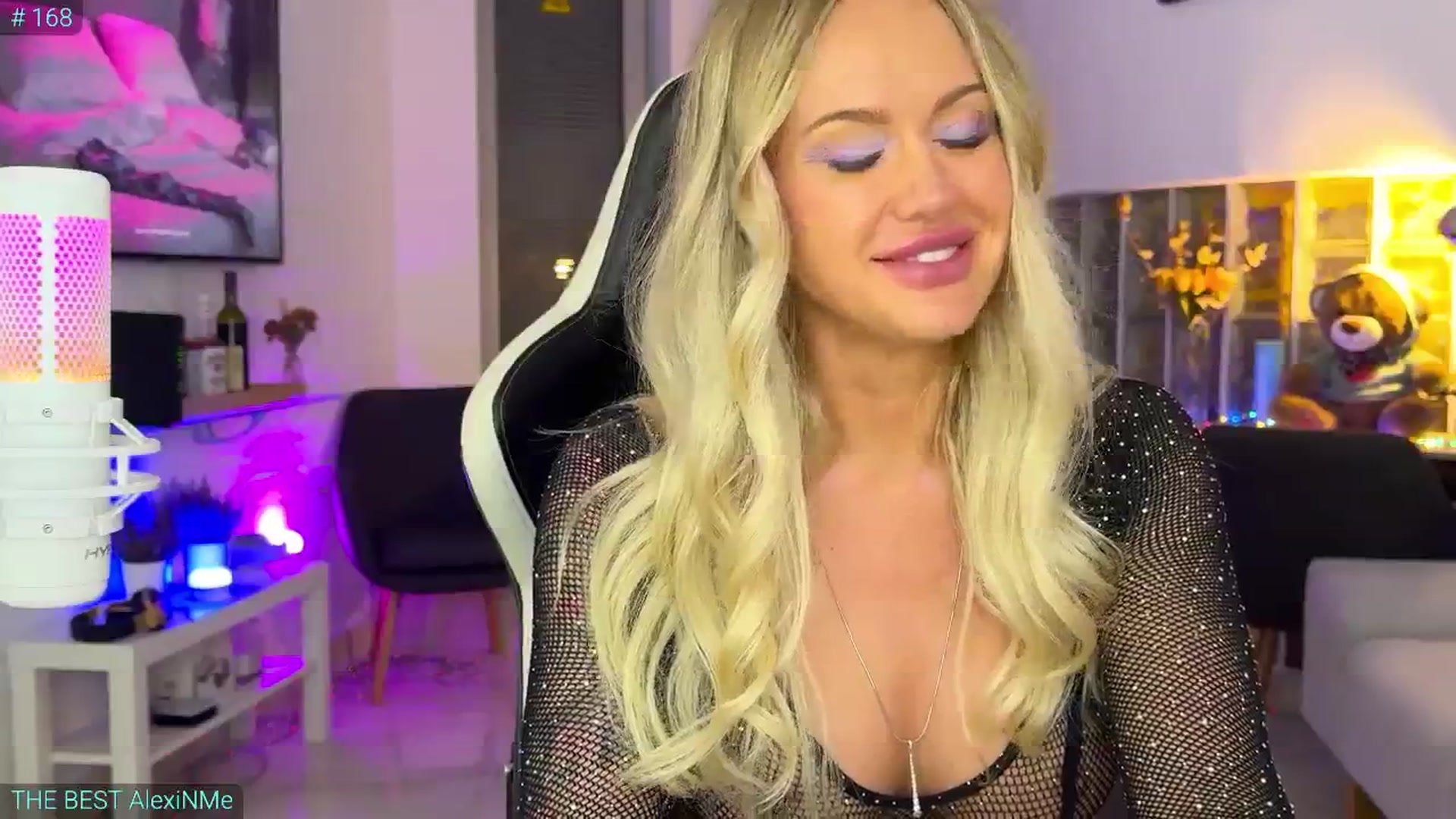 Gallery image thumbnail from AlexiAngel's myfreecams stream on, 06/02/2025, 07:33 image 6 of 20