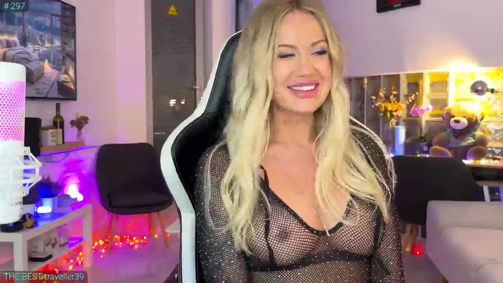 Gallery image thumbnail from AlexiAngel's myfreecams stream on, 06/03/2025, 17:25 image 12 of 20