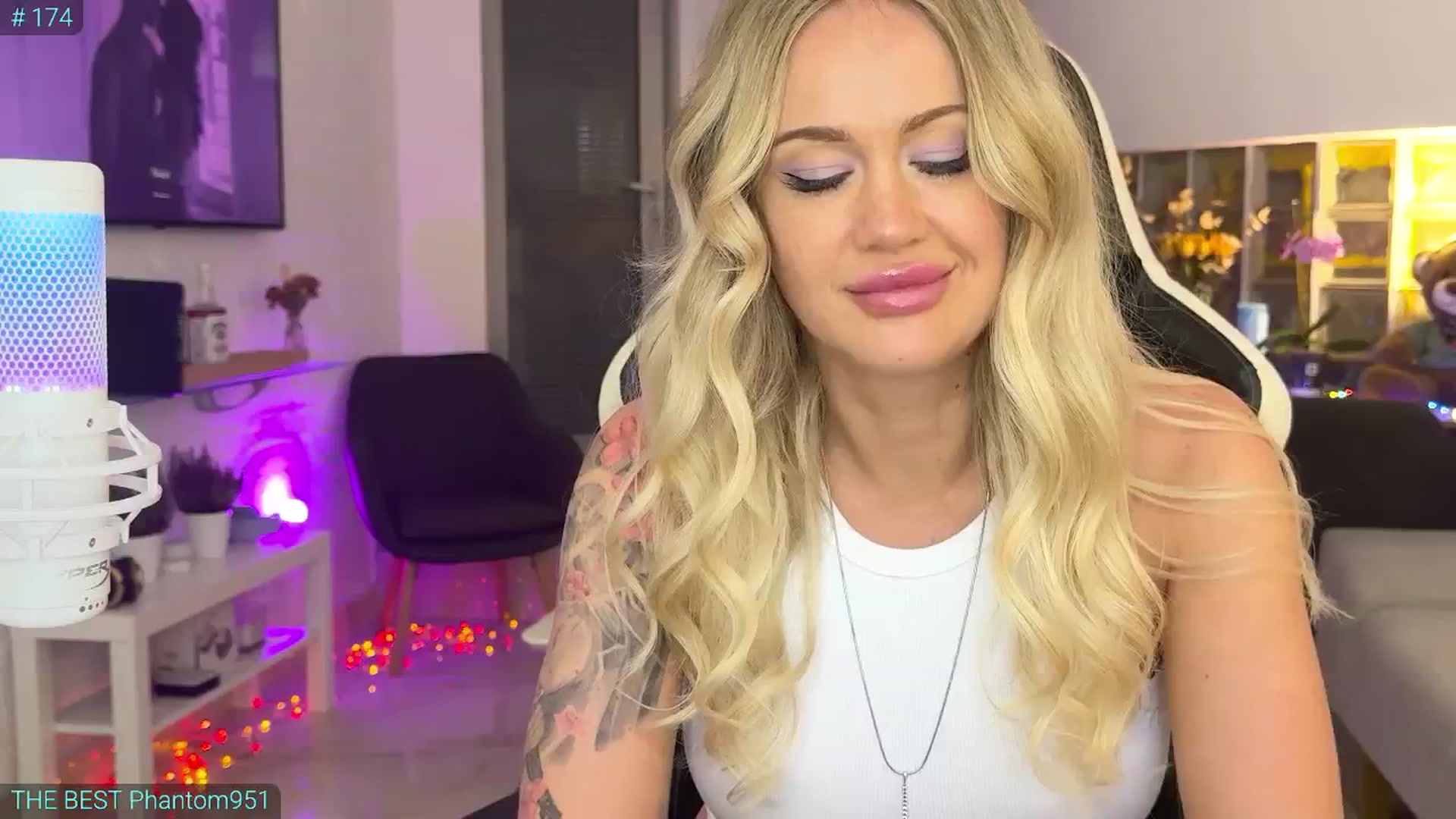Gallery image thumbnail from AlexiAngel's myfreecams stream on, 06/11/2025, 06:37 image 17 of 20