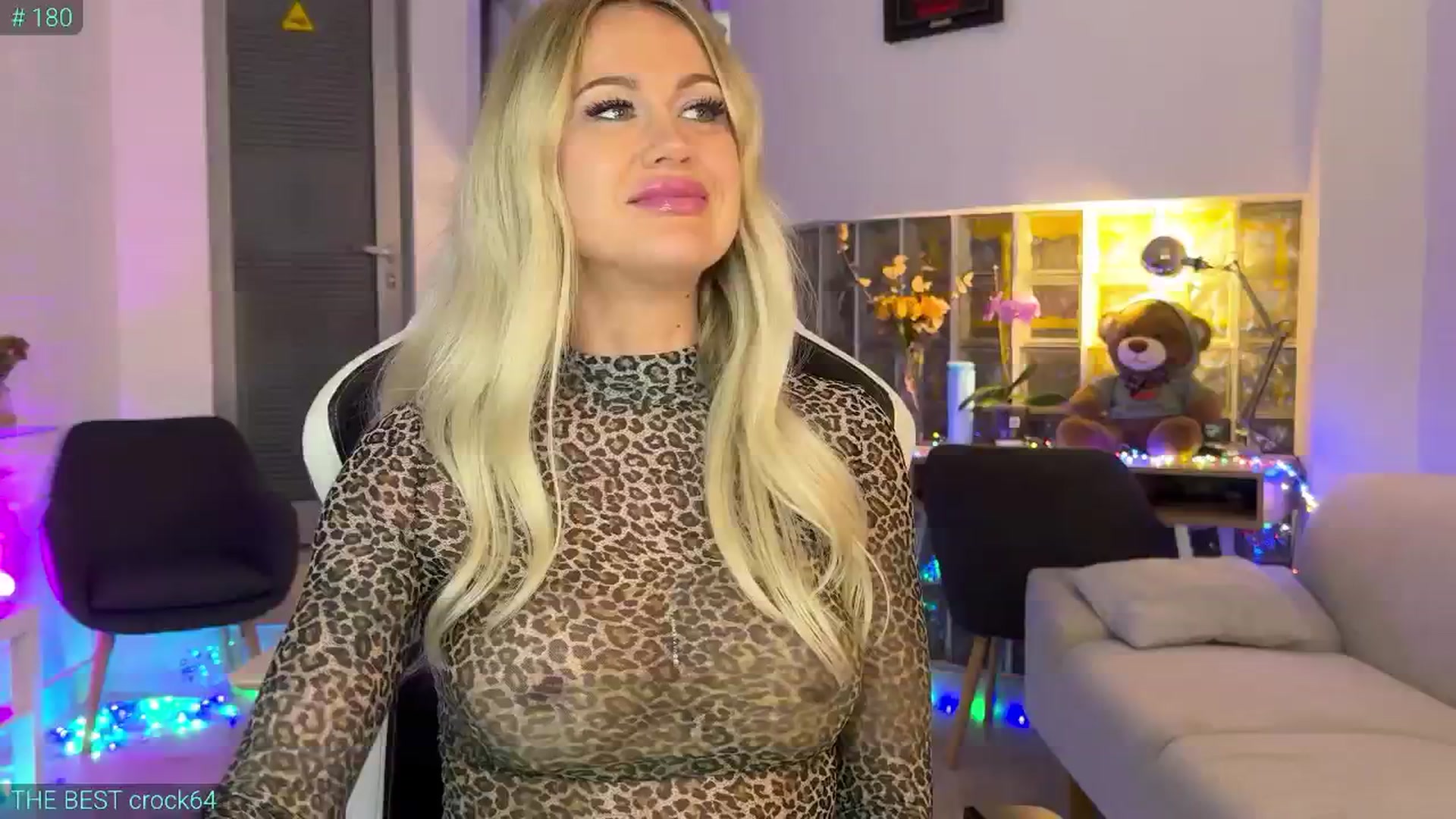 Gallery image thumbnail from AlexiAngel's myfreecams stream on, 06/13/2025, 17:43 image 18 of 20