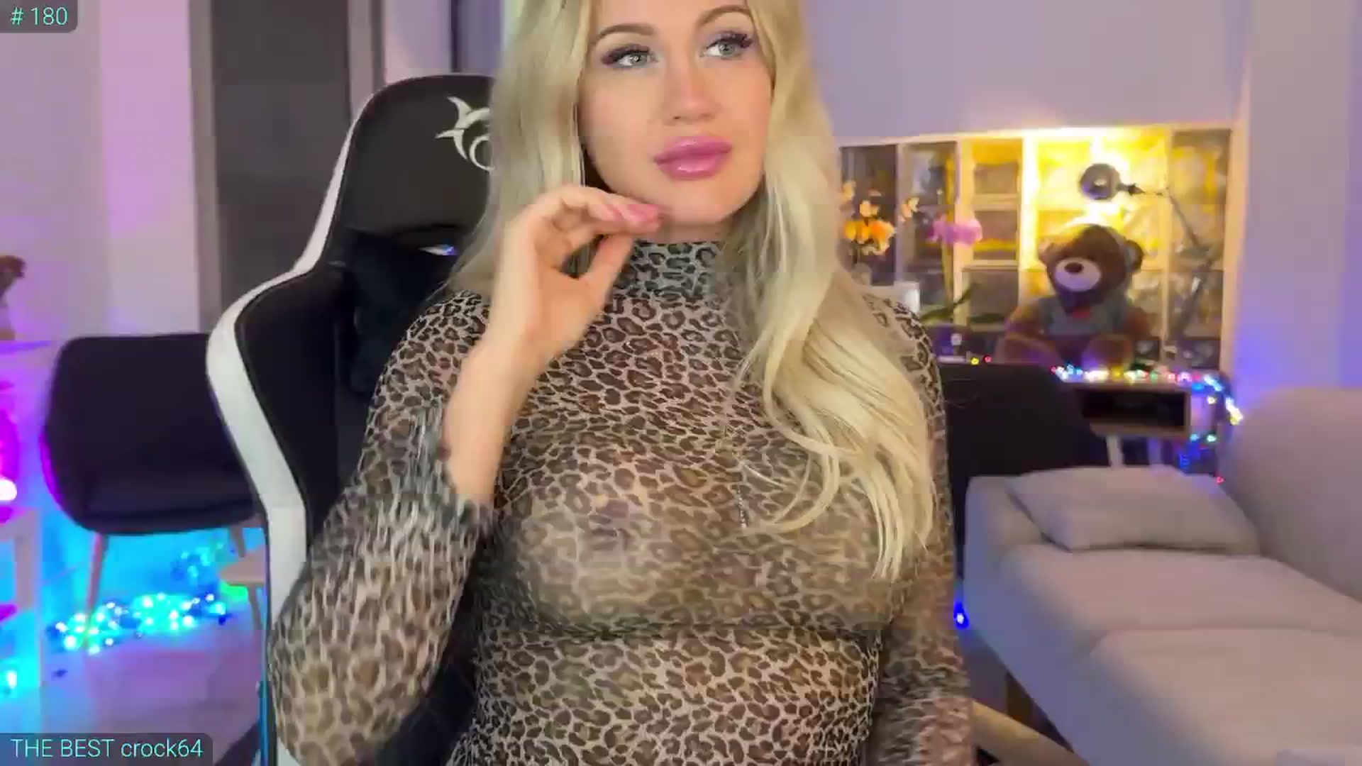 Gallery image thumbnail from AlexiAngel's myfreecams stream on, 06/13/2025, 17:43 image 19 of 20