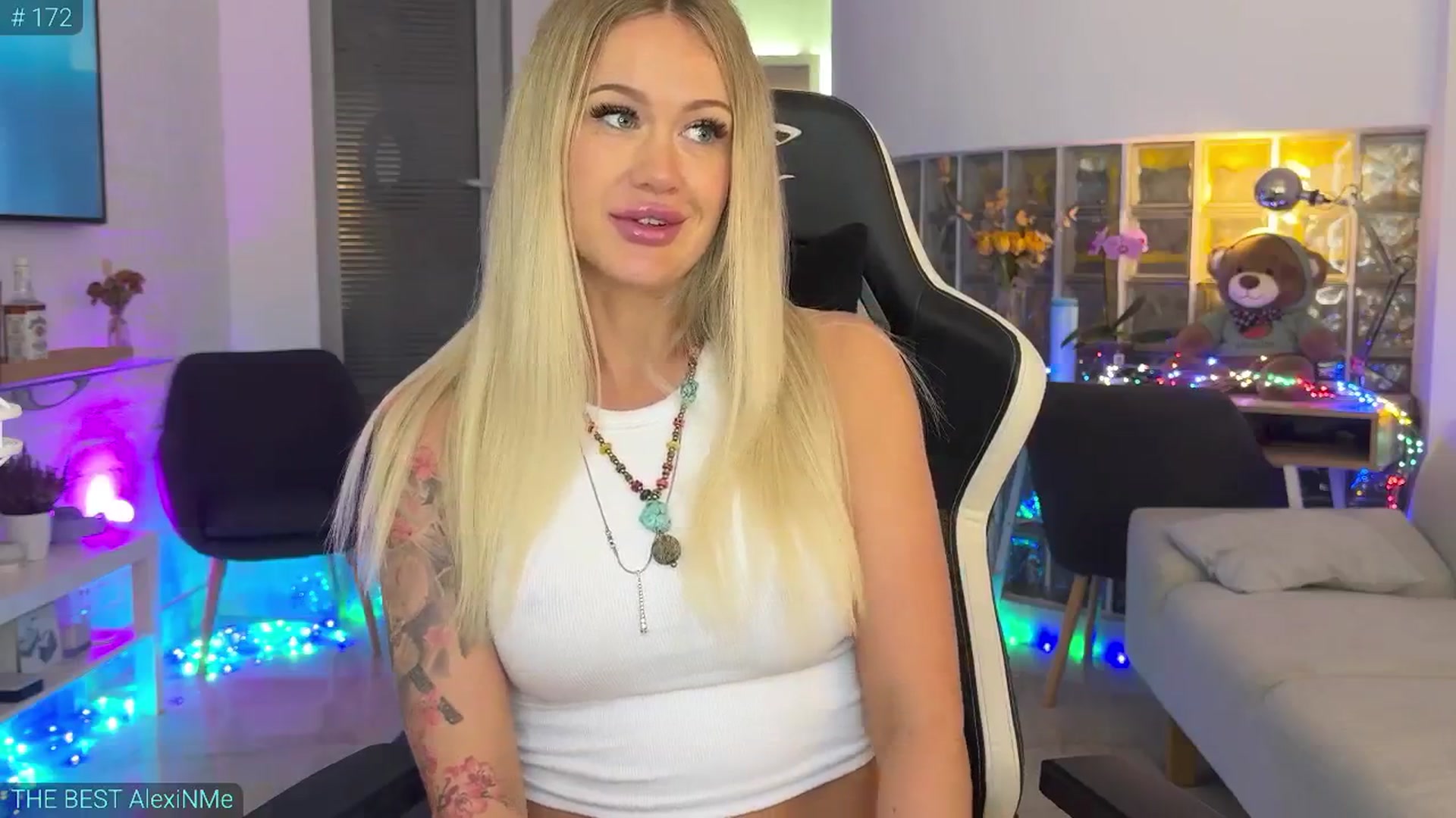 Gallery image thumbnail from AlexiAngel's myfreecams stream on, 06/15/2025, 05:55 image 16 of 20