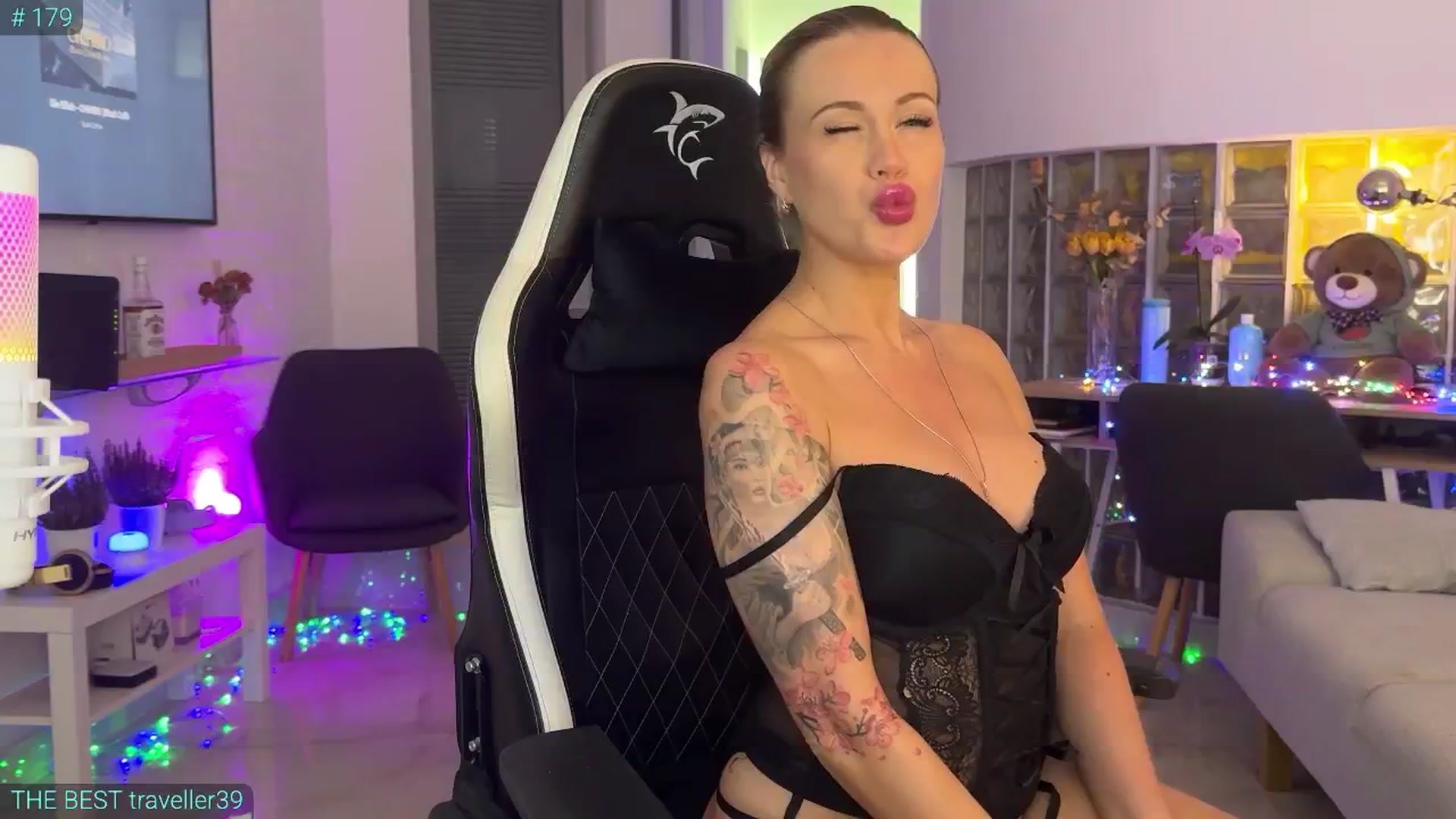 Gallery image thumbnail from AlexiAngel's myfreecams stream on, 06/20/2025, 18:02 image 6 of 20