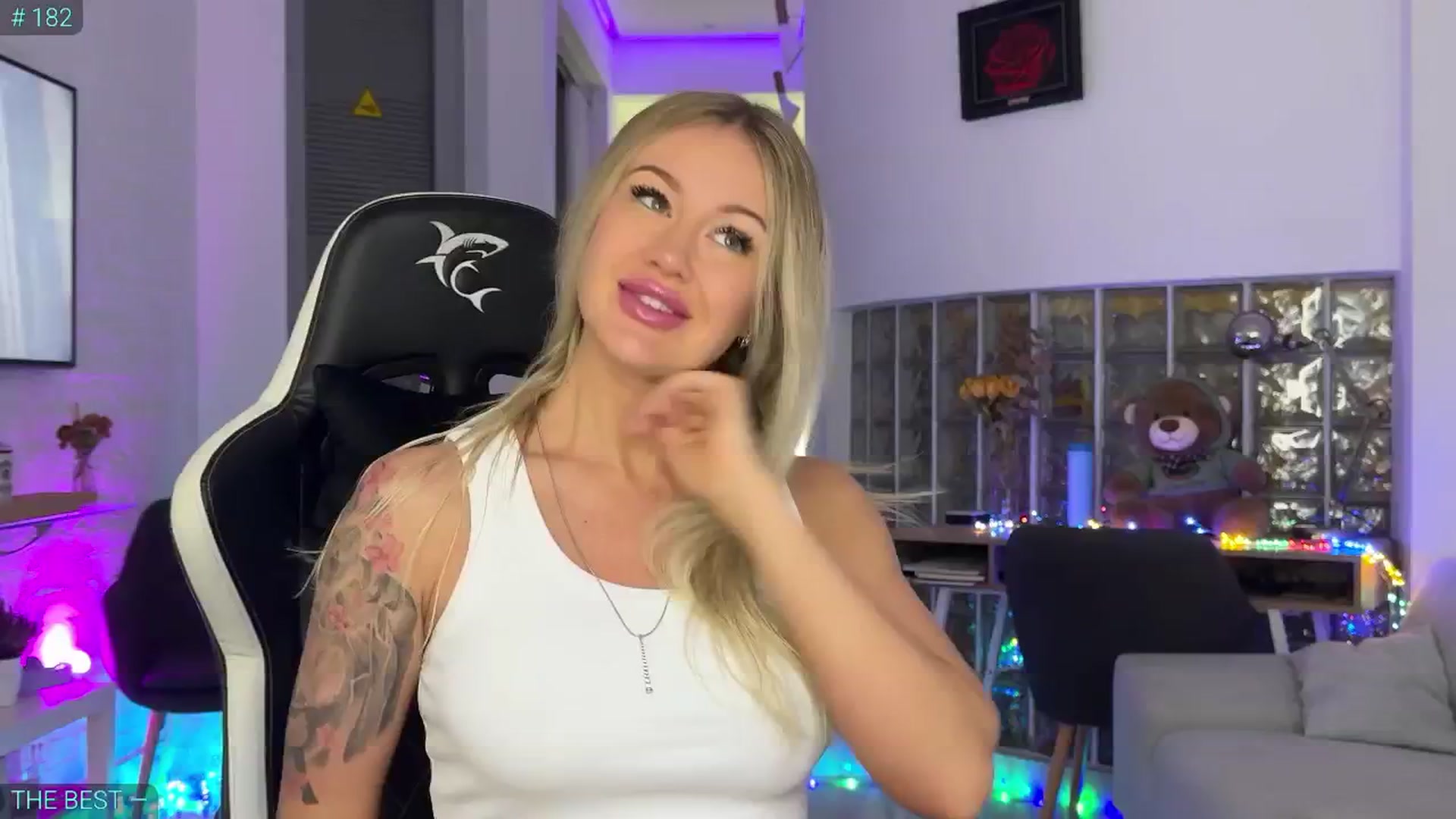 Gallery image thumbnail from AlexiAngel's myfreecams stream on, 06/24/2025, 05:45 image 2 of 20
