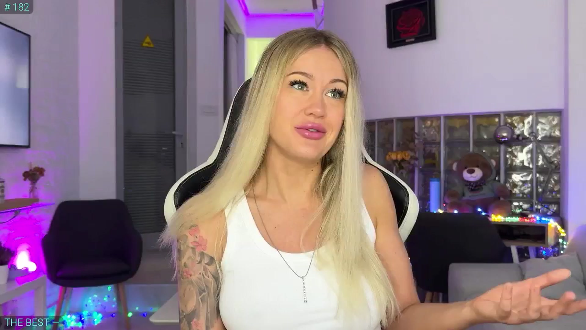 Gallery image thumbnail from AlexiAngel's myfreecams stream on, 06/24/2025, 05:45 image 5 of 20