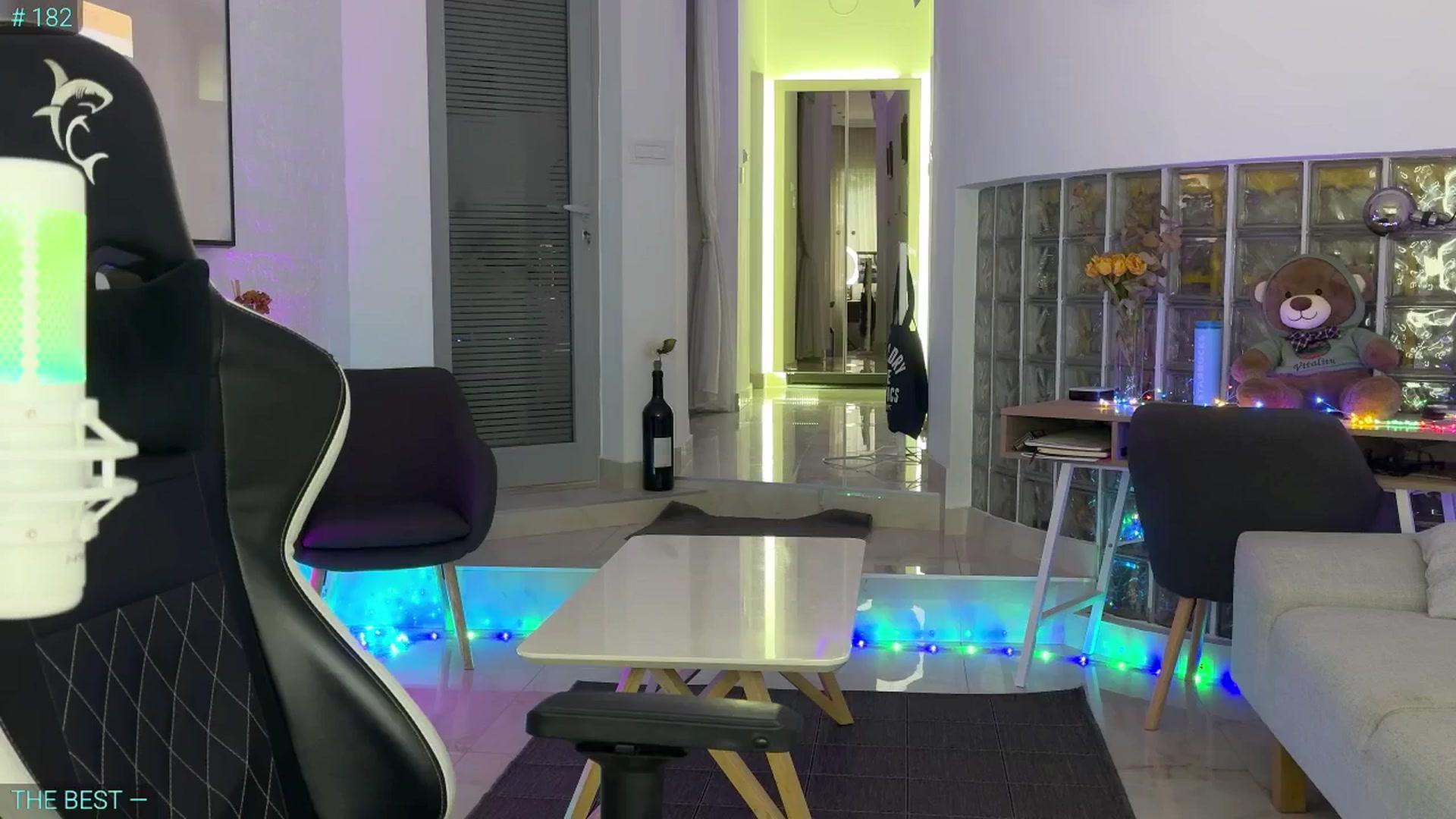 Gallery image thumbnail from AlexiAngel's myfreecams stream on, 06/24/2025, 05:45 image 8 of 20
